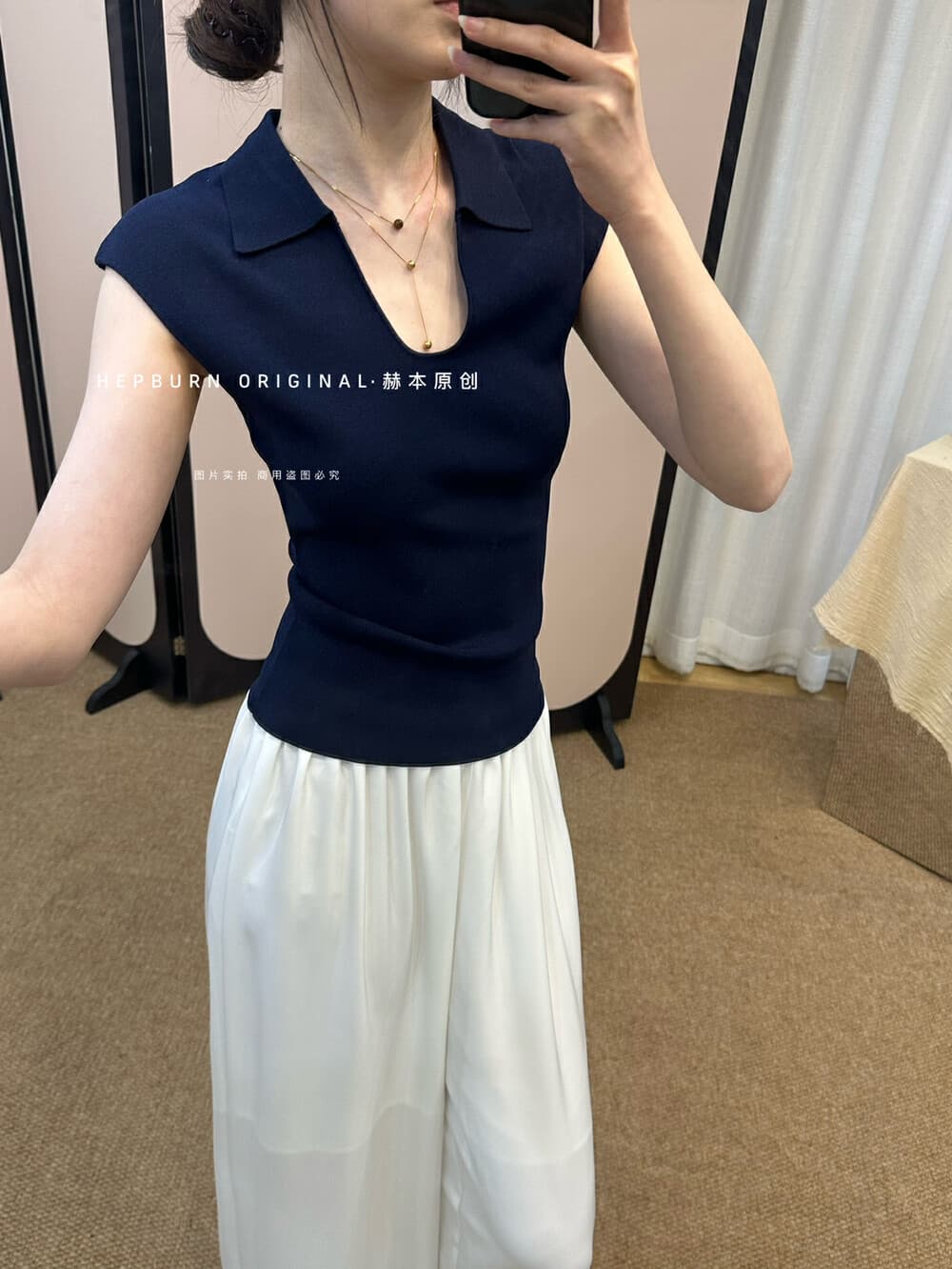 프랑스식 Feifei 소매 폴로 칼라 u 칼라 니트 얼음 실크 민소매 티셔츠 여성 여름 고유 한 슈퍼 잘 생긴 쇼트 스타일 어깨 맨위 상세 이미지 6