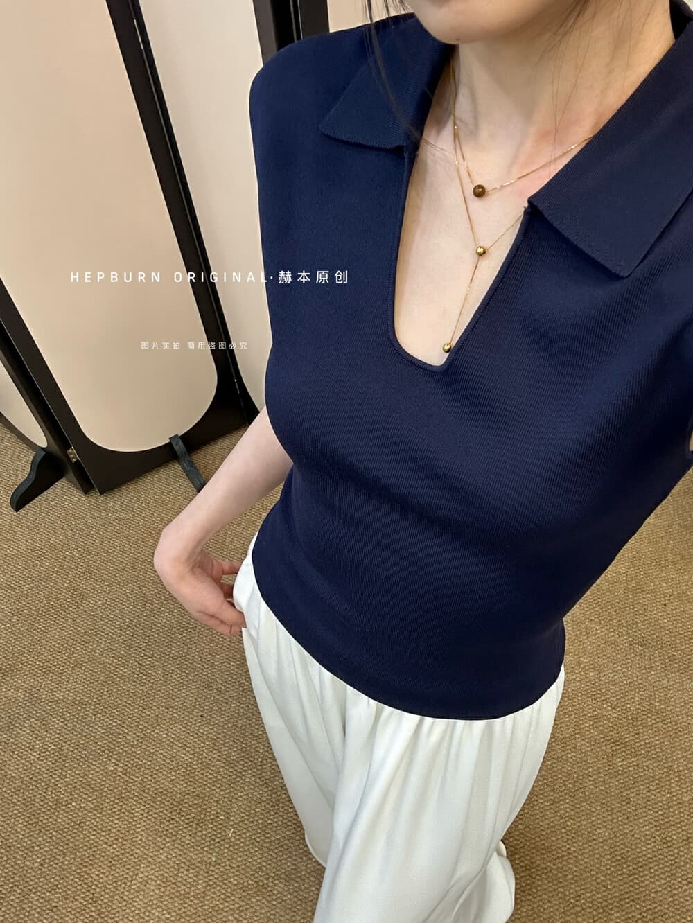 프랑스식 Feifei 소매 폴로 칼라 u 칼라 니트 얼음 실크 민소매 티셔츠 여성 여름 고유 한 슈퍼 잘 생긴 쇼트 스타일 어깨 맨위 상세 이미지 8