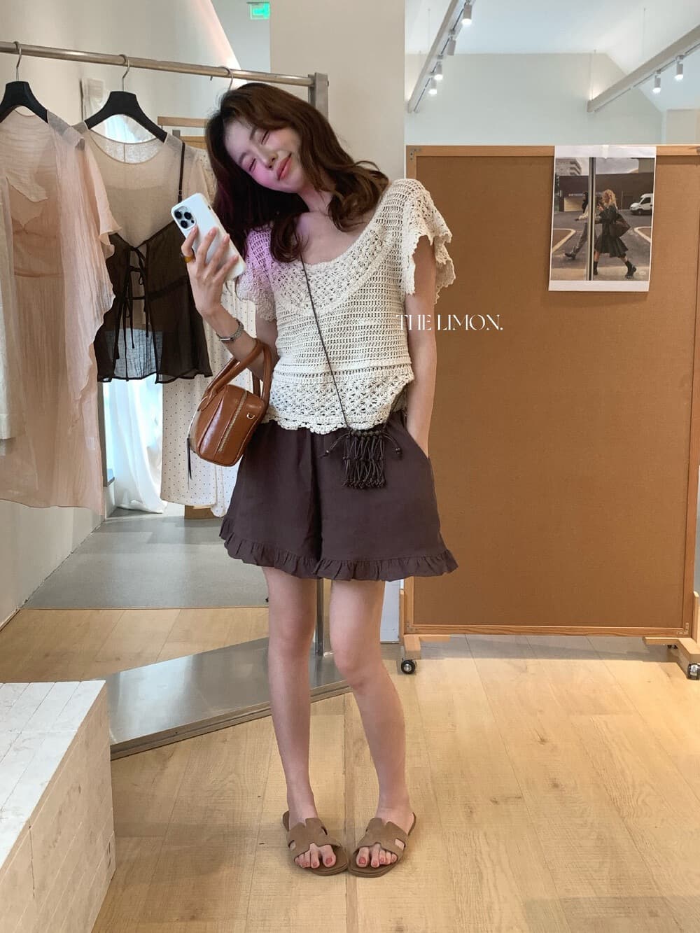 프랑스식 살구 색상 홀로우 아웃 V넥 니트 Feifei 소매 티셔츠 여성 2026 여름 새로운 자이언트 잘 생긴 ~ 중 반팔 작은 맨위 상세 이미지 7