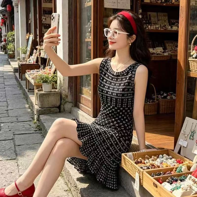 프랑스식 섹시함 허리 수축 타이트 스커트 여성 드레스 여름 검정색 꽃무늬 라운드 넥 품격 한 마디 치마 민소매 미니 스커트 이미지 5