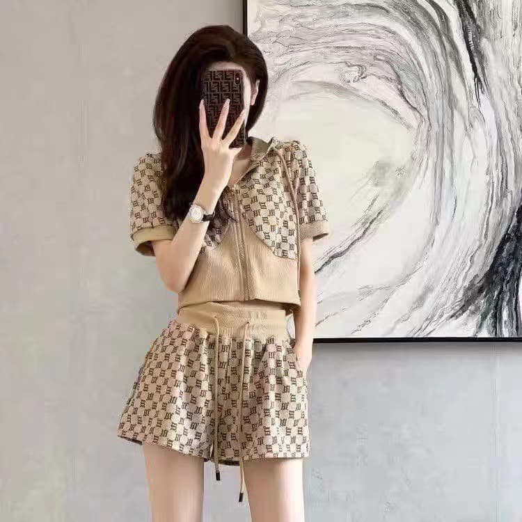 캐주얼 패션 스포츠 슈트 여성 여름 2022 새로운 명문 여성 바람 작은 키 소금 부서 슬림해 보이는 반바지 투피스 세트 상세 이미지 3
