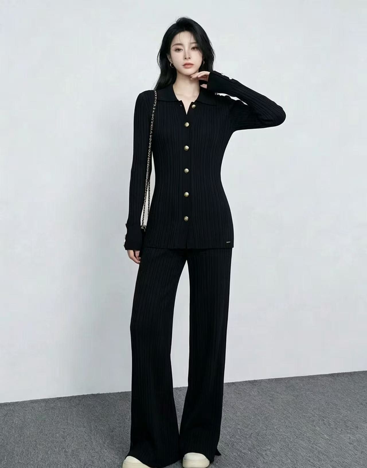2026 가을 새로운 외국 가스 몸매 가꾸기 연령 감소 단색 슬림해 보이는 세트 여성 뜨개질 와이드 레그 팬츠 고급 센스 투피스 세트 상세 이미지 1