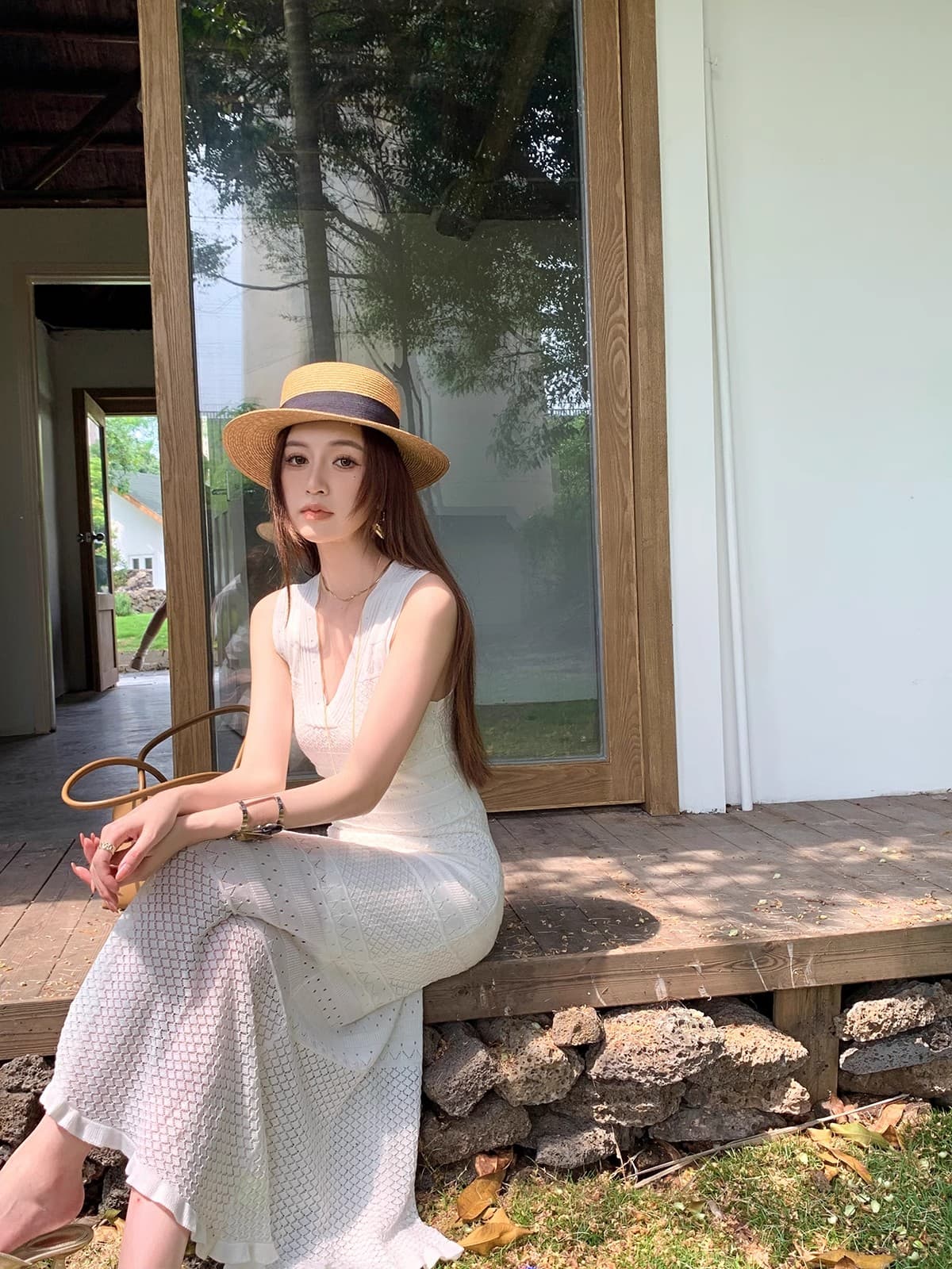 2026 연간 최고 개인 봄 아모이 고급 센스 V넥 몸매 가꾸기 니트 홀로우 아웃 드레스 롱 스커트 여성 상세 이미지 12