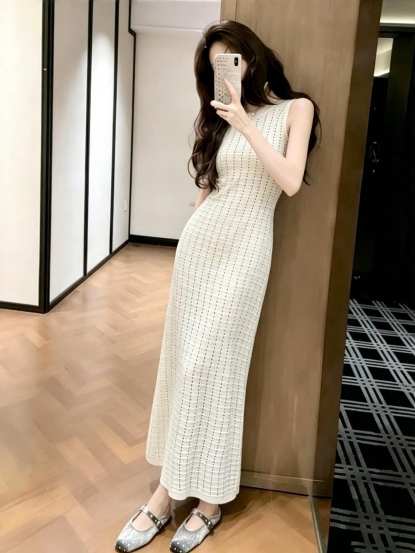 한국 품격 숙녀 부드러운 작은 샤넬 스타일 홀로우 아웃 조끼 얼음 실크 드레스 프랑스식 유럽과 미국 ol 고급 센스 롱 스커트 상세 이미지 4