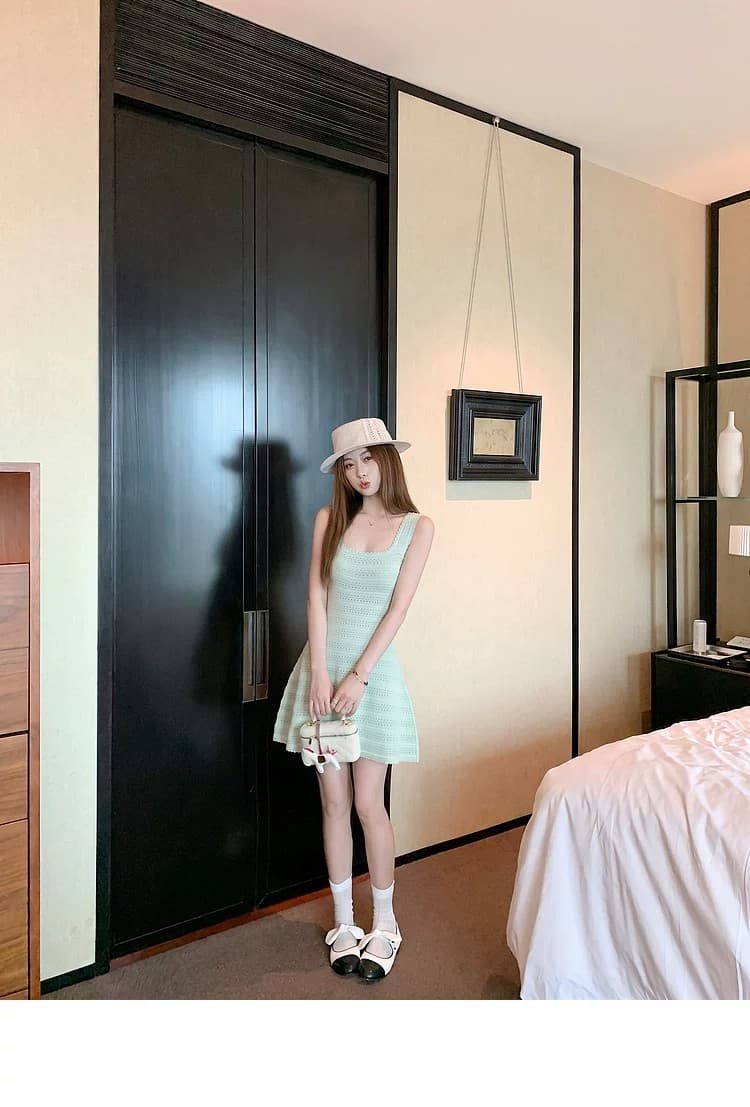 2026 년 한 부서 녹색 u 칼라 홀로우 아웃 민소매 조끼 여성 드레스 여름 허리 수축 슬림해 보이는 한 마디 미니 스커트 상세 이미지 19