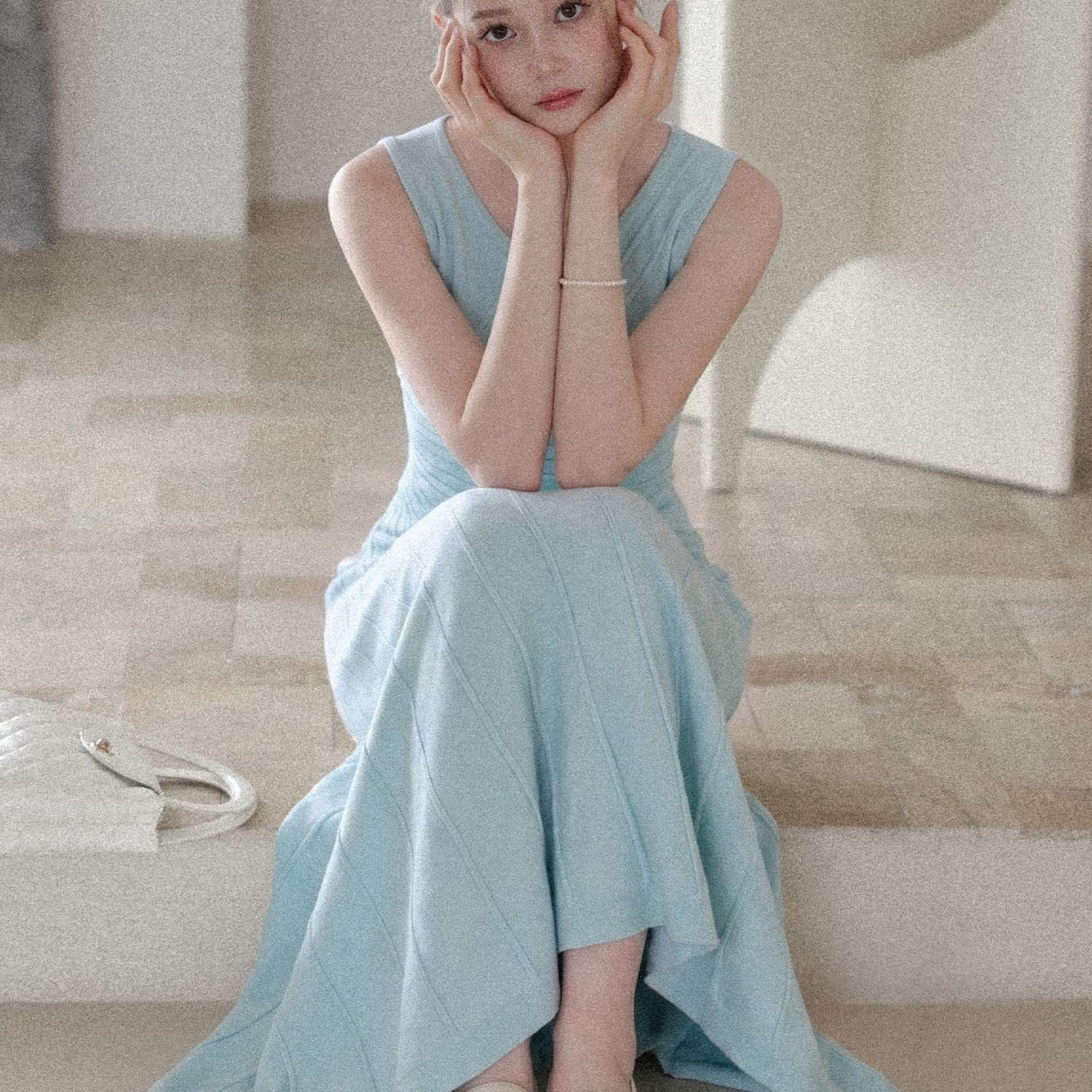 2026 여름 리플 디자인 센스 민소매 슬립 여성 드레스 주름 비스듬한 밑단 몸매 가꾸기 롱 스커트 이미지 4