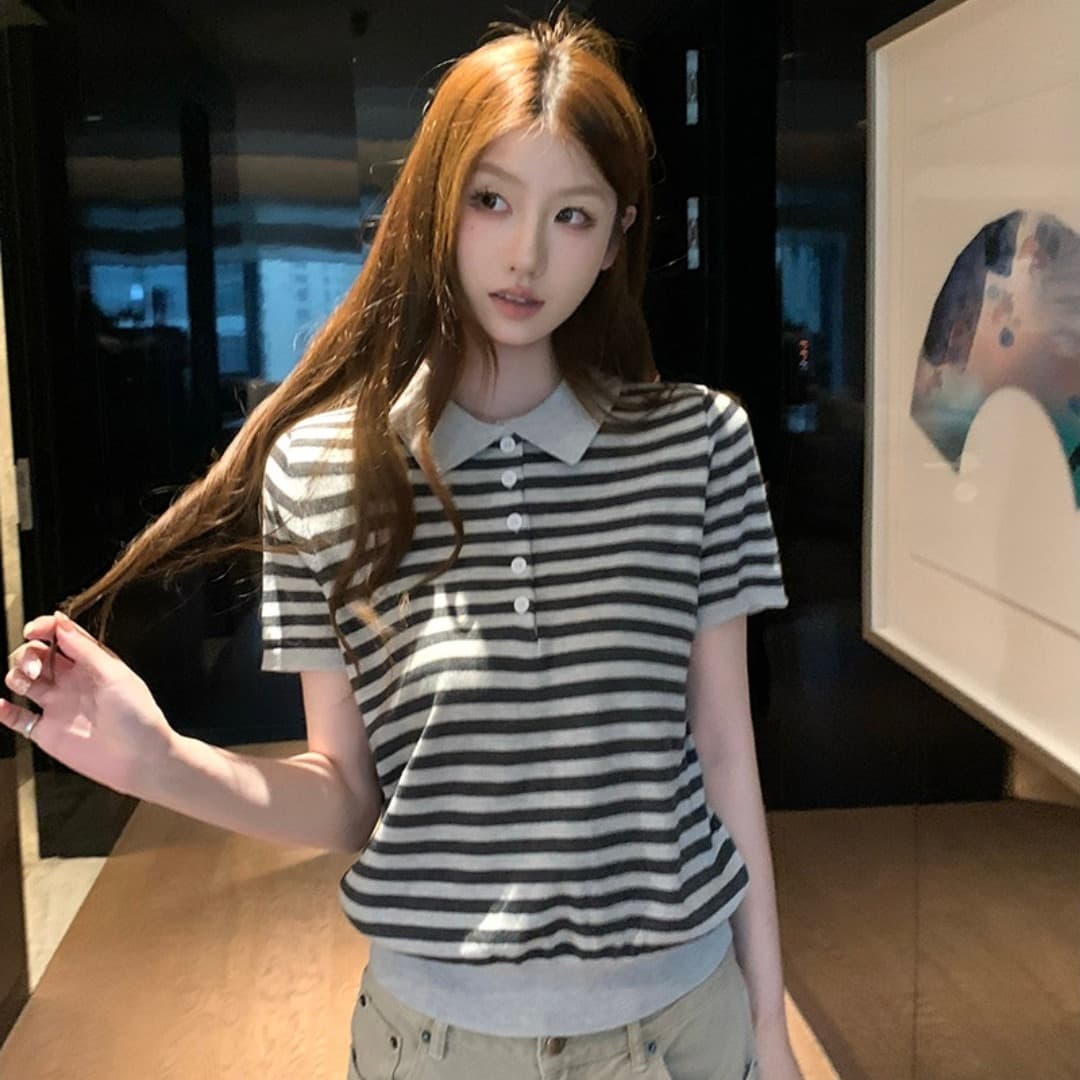 2026 슈퍼 화재 연령 감소 스트라이프 polo 폴로 칼라 니트 반팔 티셔츠 여성 여름 루즈핏 표지 배 슬림해 보이는 맨위 이미지 2