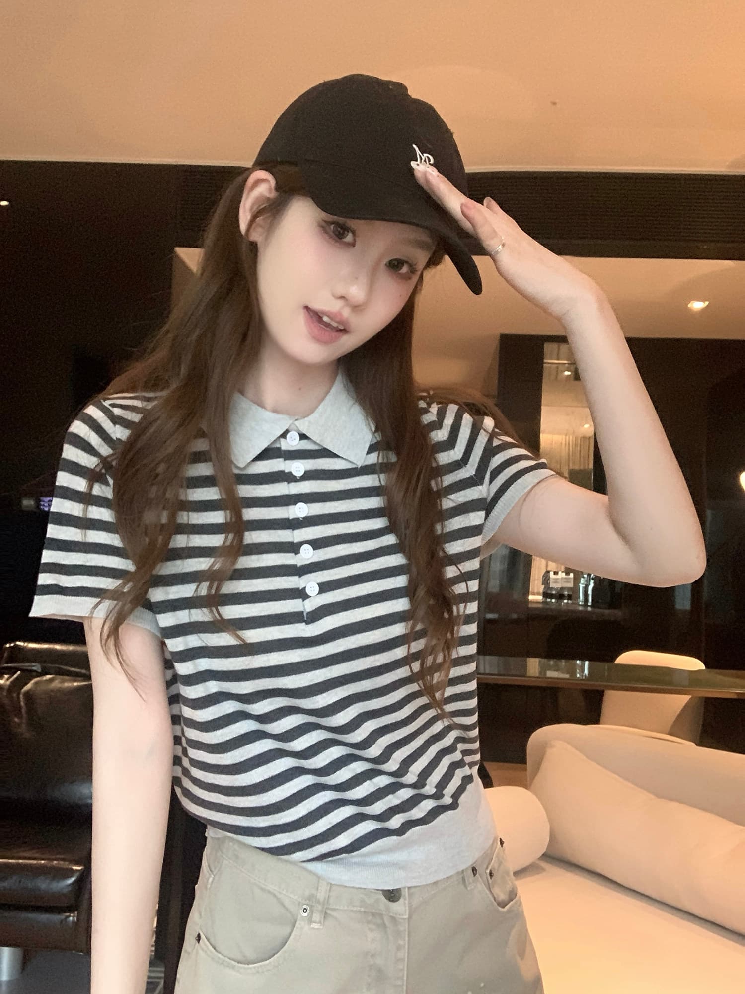 2026 슈퍼 화재 연령 감소 스트라이프 polo 폴로 칼라 니트 반팔 티셔츠 여성 여름 루즈핏 표지 배 슬림해 보이는 맨위 상세 이미지 6