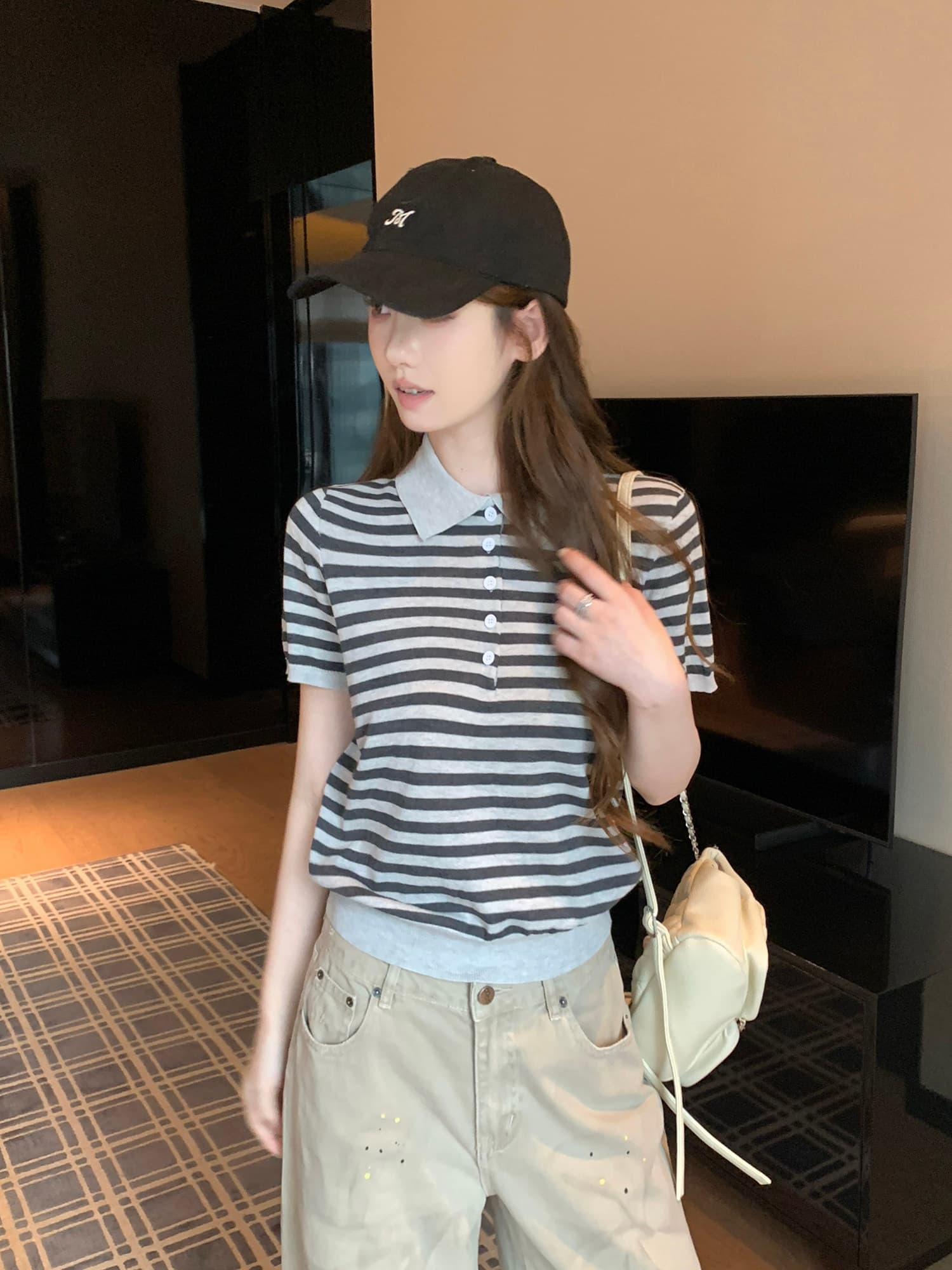 2026 슈퍼 화재 연령 감소 스트라이프 polo 폴로 칼라 니트 반팔 티셔츠 여성 여름 루즈핏 표지 배 슬림해 보이는 맨위 상세 이미지 8