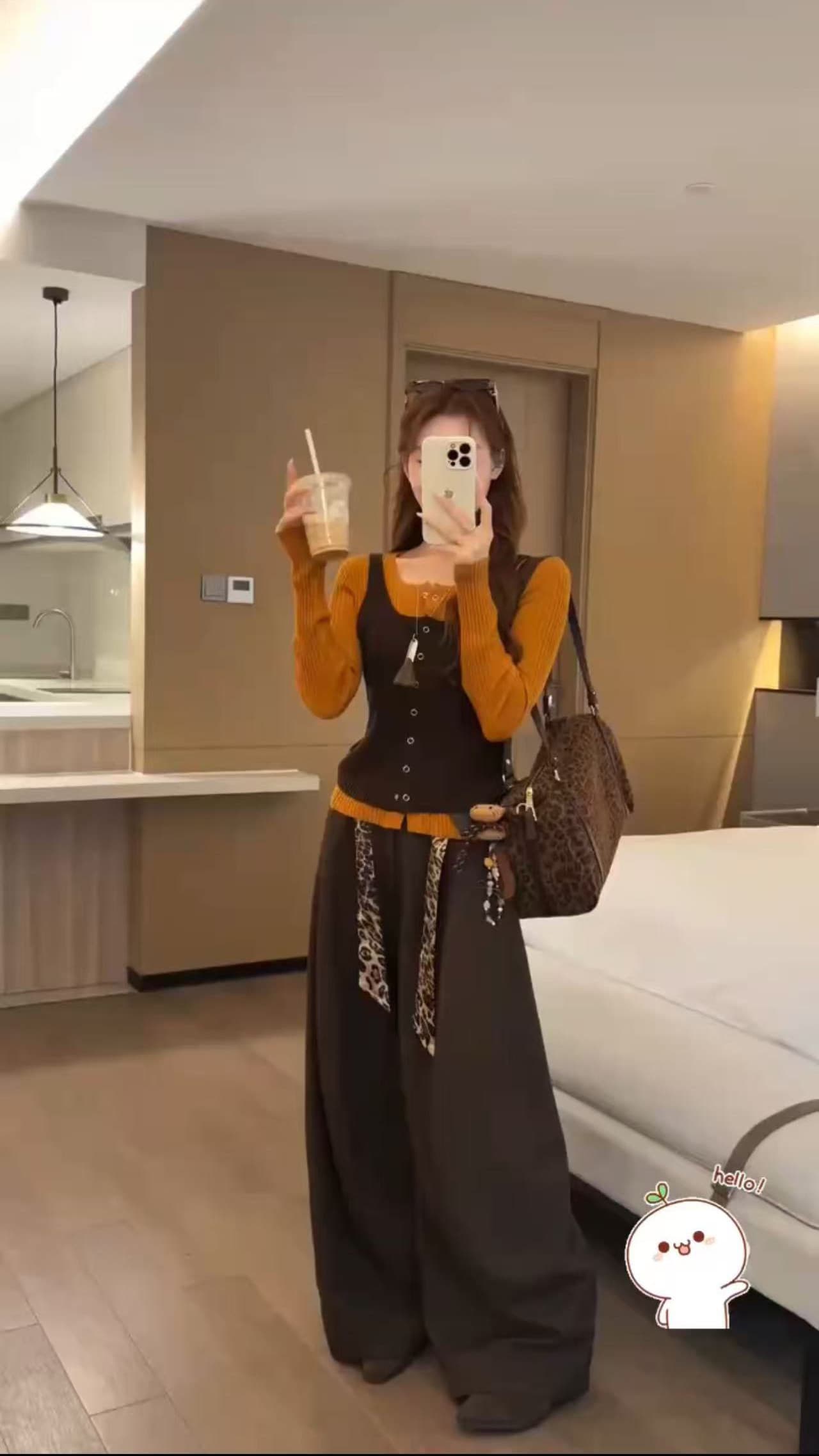 호박 주황색 라운드 넥 배색 페이크 레이어드 긴팔 니트 스웨터 여성 봄 가을 패션 스택 착용 몸매 가꾸기 슬림해 보이는 만나는 맨위 상세 이미지 4