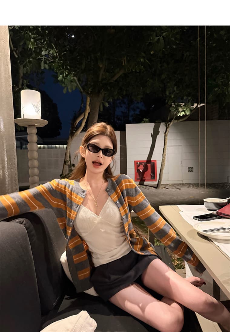 miu 부서 세련된 슈퍼 색상 일치 회색 주황색 스트라이프 니트 튜브탑 오픈 가디건 세련된 2026 가을 겨울 투피스 세트 상세 이미지 25