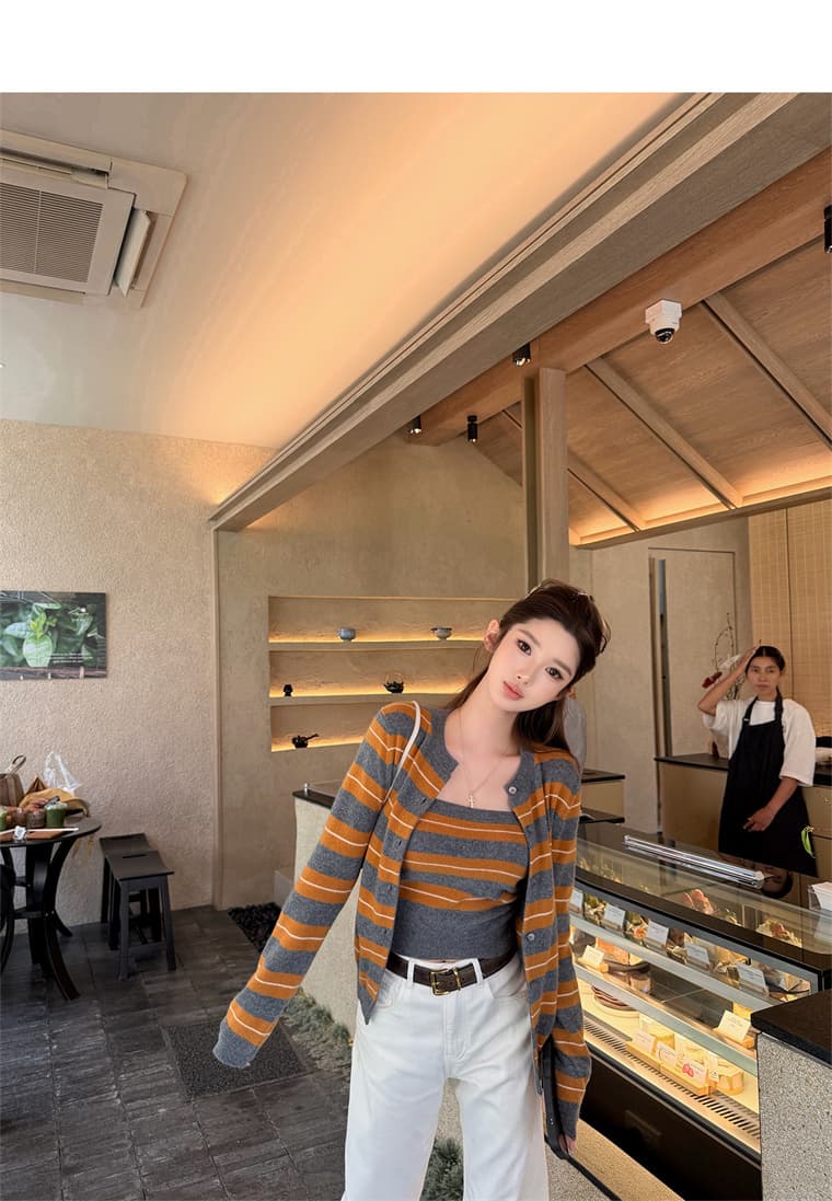 miu 부서 세련된 슈퍼 색상 일치 회색 주황색 스트라이프 니트 튜브탑 오픈 가디건 세련된 2026 가을 겨울 투피스 세트 상세 이미지 32