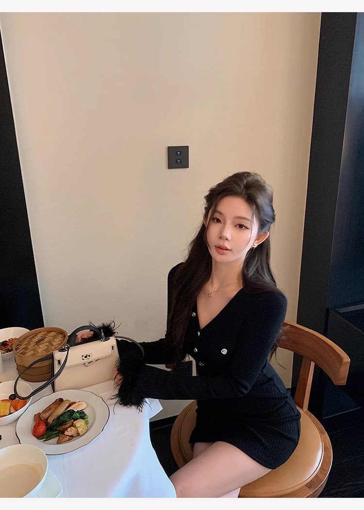 치우 고기 야오 화이트 털 머리 소매 샤오시엔 V넥 니트 여성 드레스 가을 새로운 몸매 가꾸기 품격 타이트 스커트 상세 이미지 7