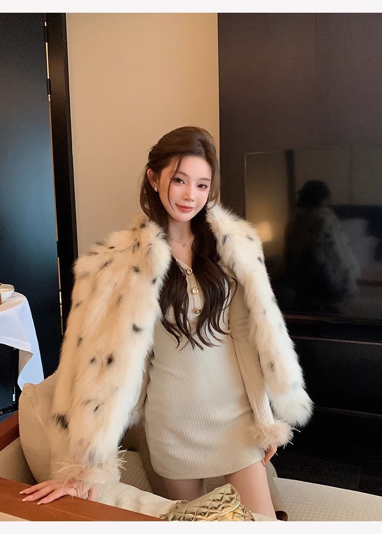 치우 고기 야오 화이트 털 머리 소매 샤오시엔 V넥 니트 여성 드레스 가을 새로운 몸매 가꾸기 품격 타이트 스커트 상세 이미지 44