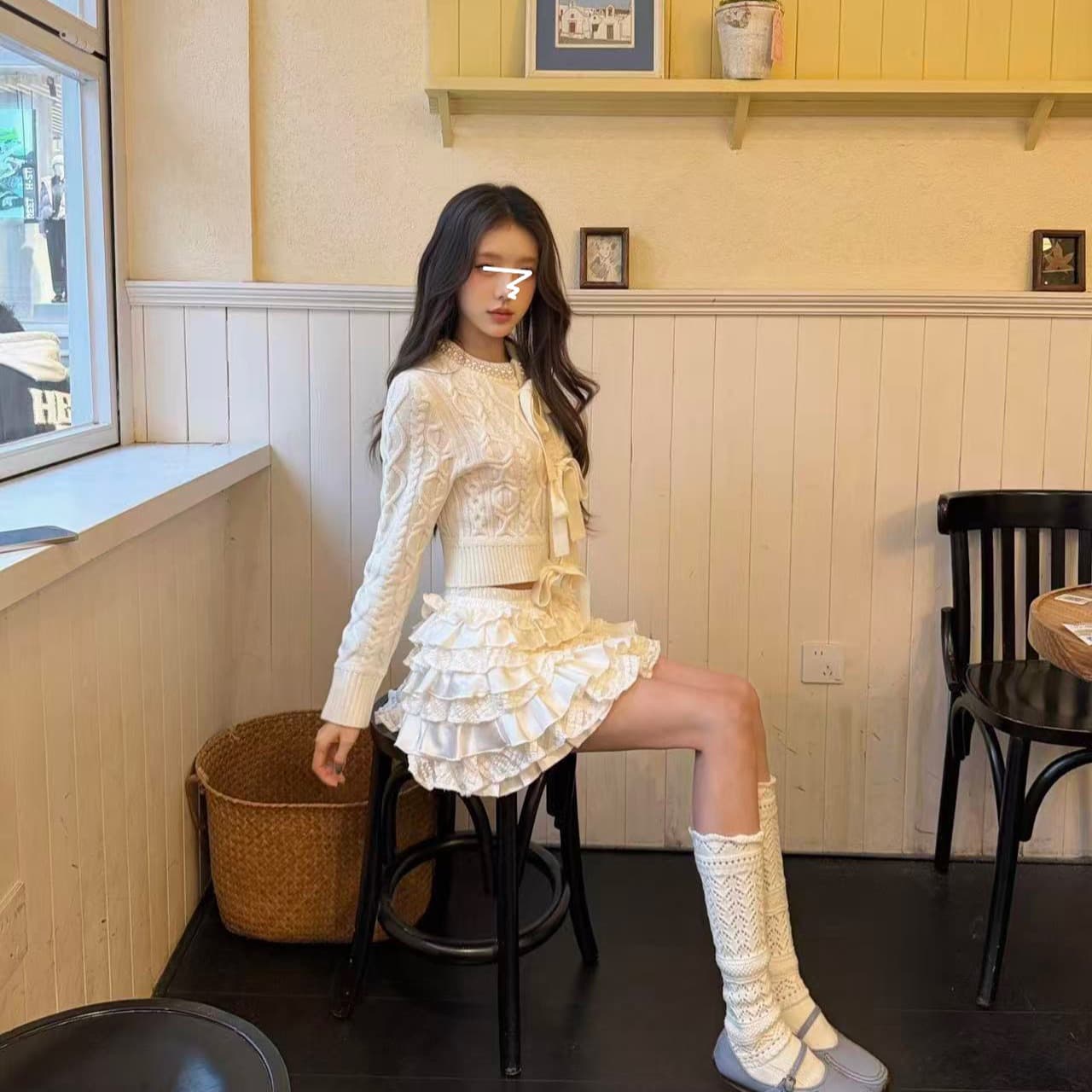 프랑스식 레트로 크로 셰 뜨개질 레이스업 나비 매듭 니트 오픈 가디건 여성 겨울 이른 봄 화이트 비즈 박기 쇼트 스타일 스웨터 코트 이미지 2