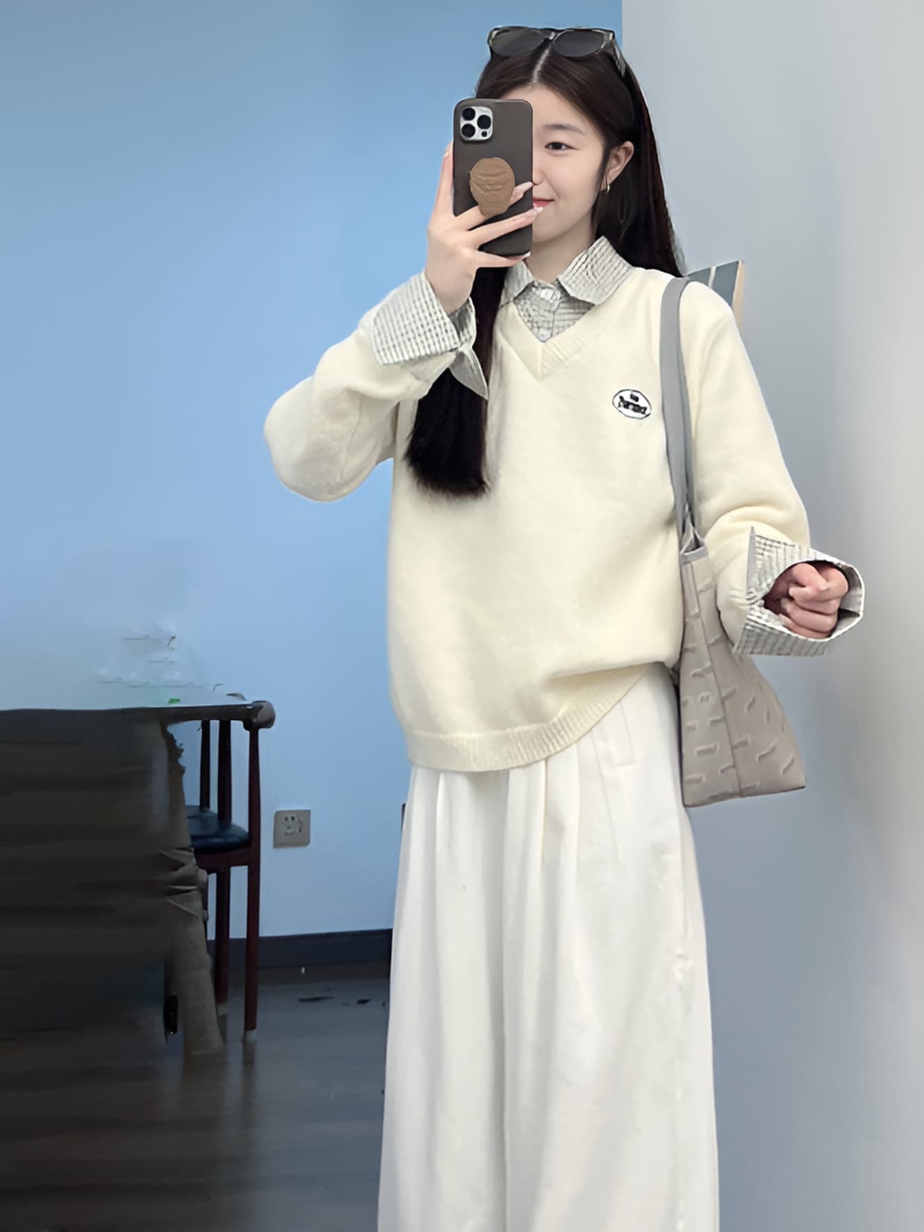 페이크 레이어드 패치워크 체크무늬 POLO 칼라 풀오버 스웨터 여자 가을 겨울철 새로운 루즈핏 느긋한 바람 캐주얼 니트 스웨터 이미지 4
