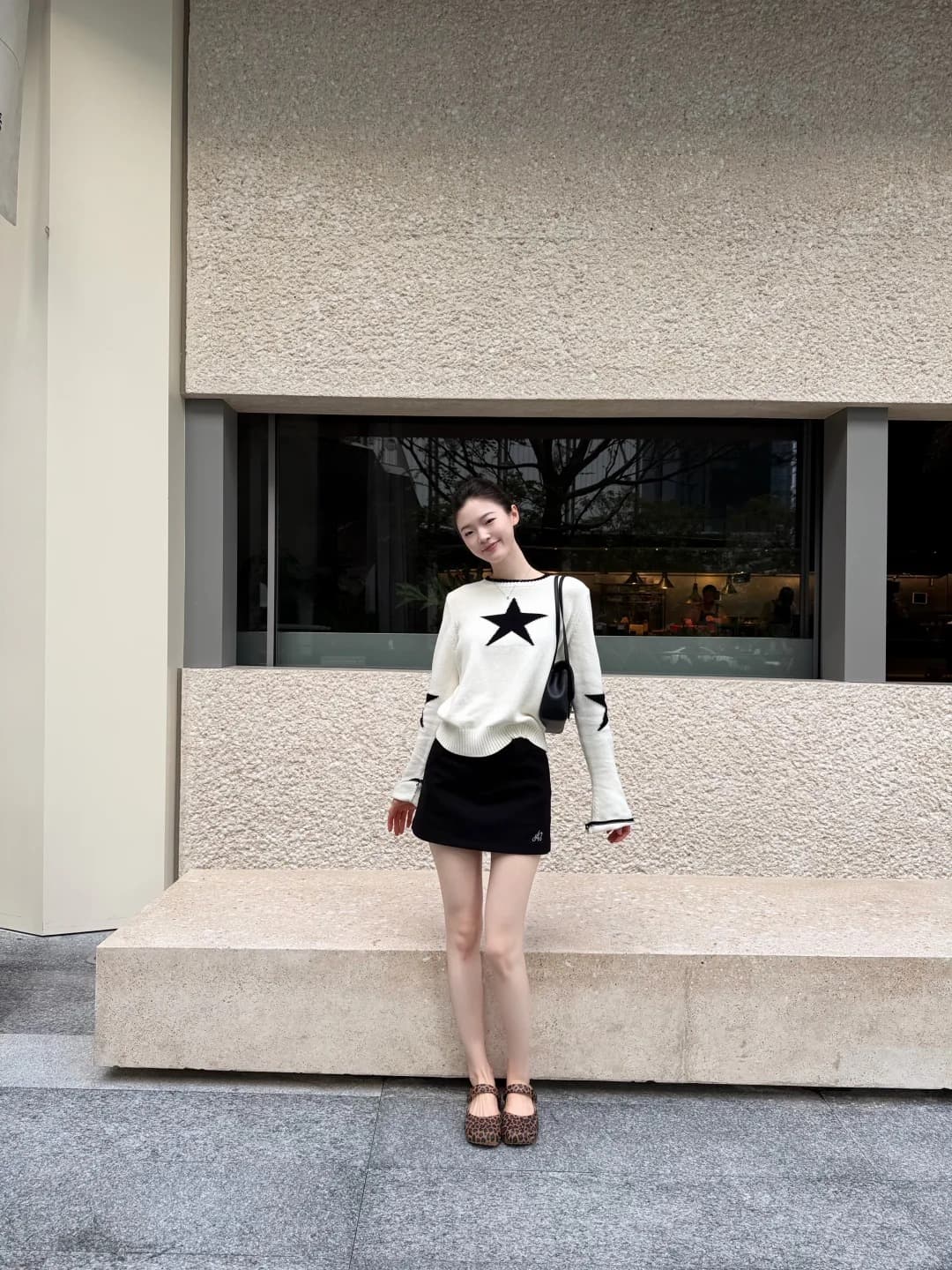 작은 대중 디자인 라운드 넥 스웨터 여자 가을 겨울 2026 새로운 루즈핏 슬림해 보이는 캐주얼 다용도 니트 스웨터 상세 이미지 6