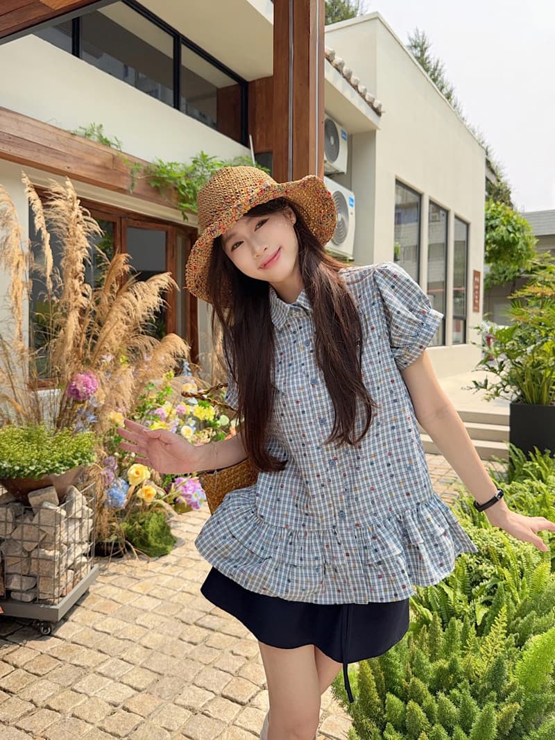 디자인 센스 자수 체크무늬 거품 소매 여성 셔츠 여름 새로운 Chic 달콤함 작은 대중 프릴 맨위 상세 이미지 17