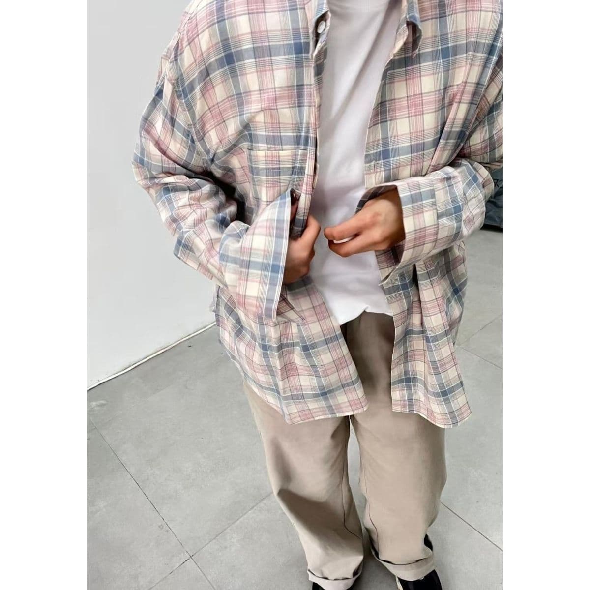 패션 새로운 캐주얼 루즈핏 여름 얇은 스타일 긴팔 셔츠 오픈 가디건 맨위 자외선 차단 재킷 상세 이미지 30