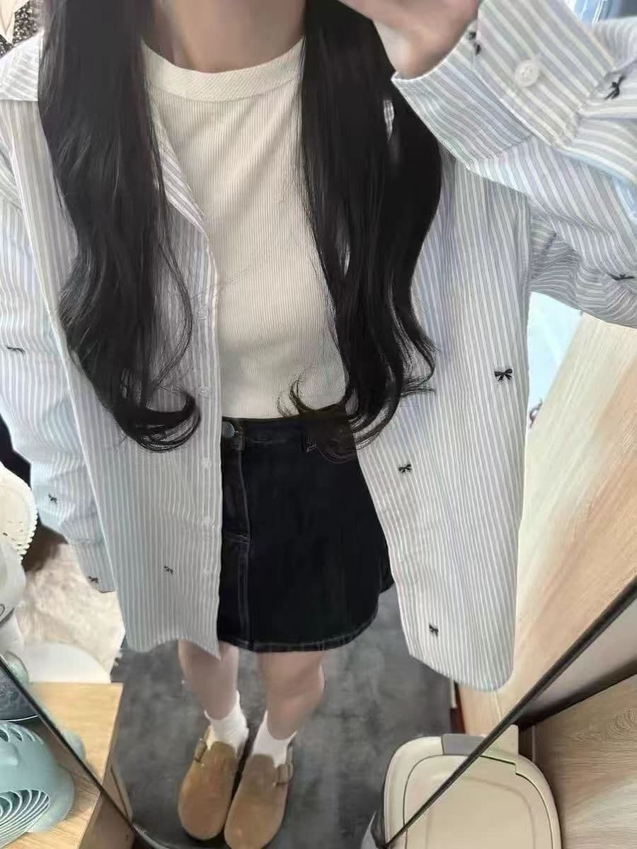 나비 매듭 연령 감소 스트라이프 여성 셔츠 디자인 센스 한 부서 루즈핏 캐주얼 셔츠 긴팔 자외선 차단 맨위 재킷 트렌디 상세 이미지 3
