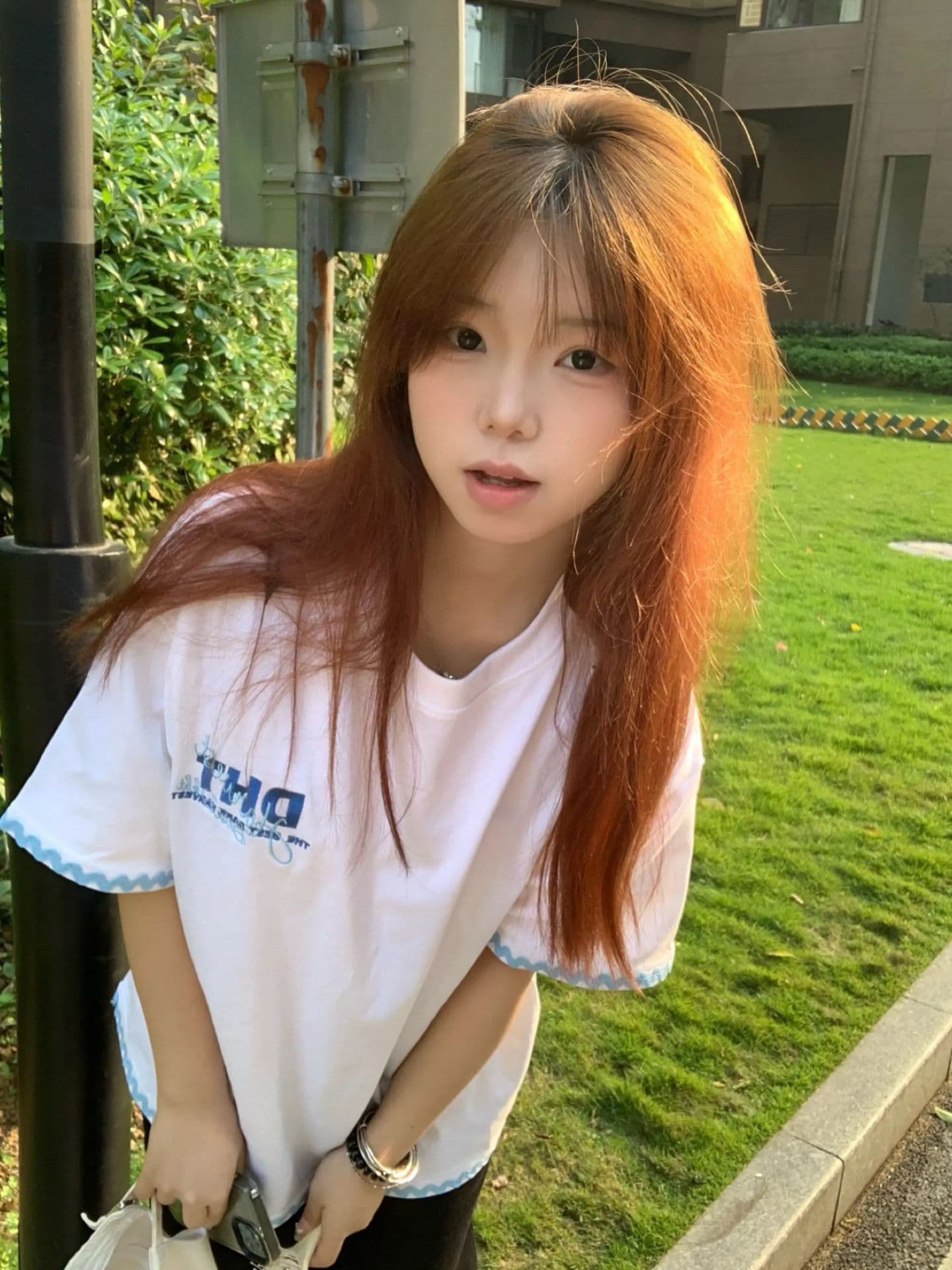 한국 스타일 패션 자수 조개 자수 루즈핏 티셔츠 상세 이미지 5