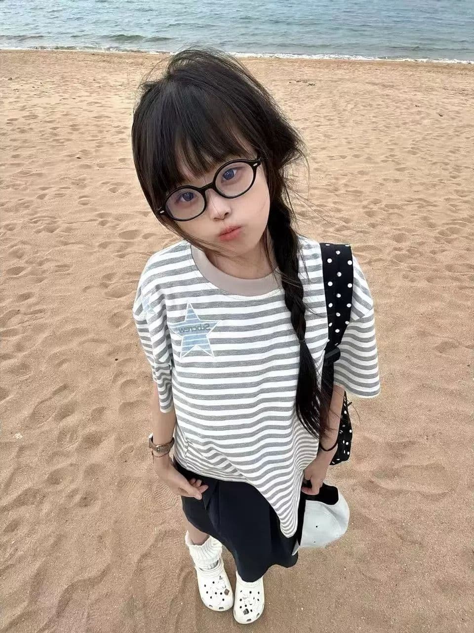 순면 한국 스타일 패션 자수 스트라이프 루즈핏 티셔츠 이미지 2