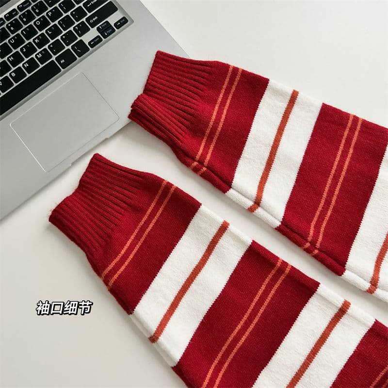 가을 겨울철 느긋한 레트로 빨간색과 흰색 스트라이프 풀오버 니트 스웨터 스웨터 여자 상세 이미지 3