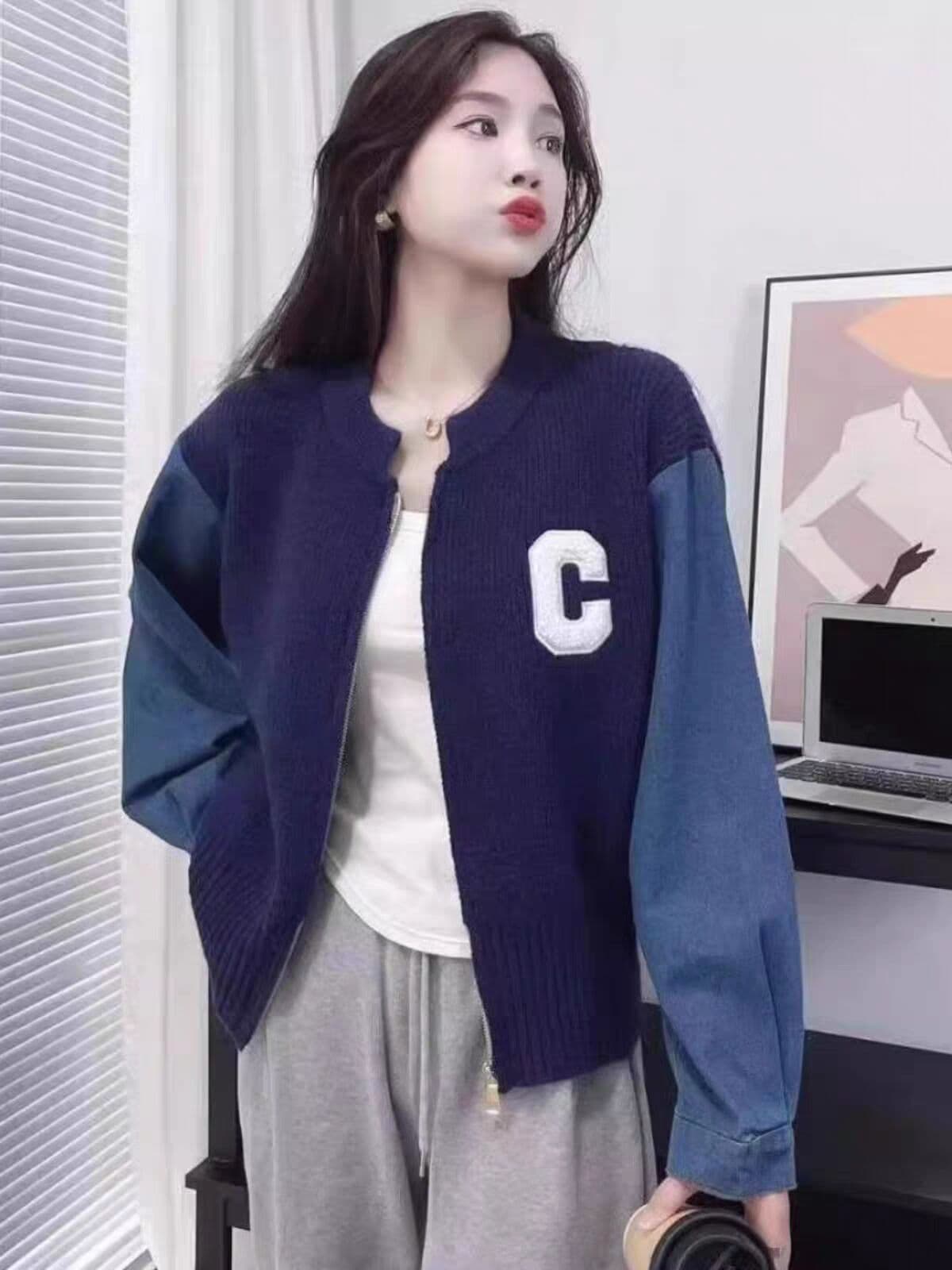 느긋한 바람 스웨터 오픈 가디건 여성 가을 겨울 2026 새로운 데님 패치워크 디자인 센스 루즈핏 니트 재킷 상세 이미지 4