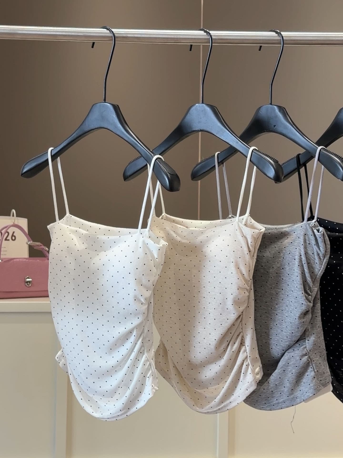 핫걸 주름 허리 수축 민소매 도트 무늬 캐미솔 여름 새로운 원피스 벨트 가슴 패드 인사이드 가져 가라. 외출용 맨위 상세 이미지 8