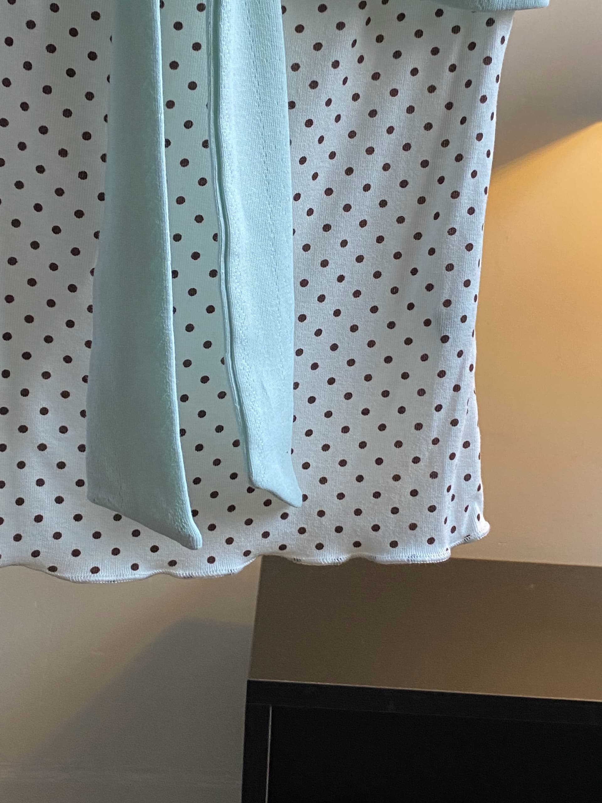 callmeear 배색 나비 매듭 티셔츠 패치워크 디자인 센스 페이크 레이어드 u 칼라 반팔 맨위 여성 여름 상세 이미지 4