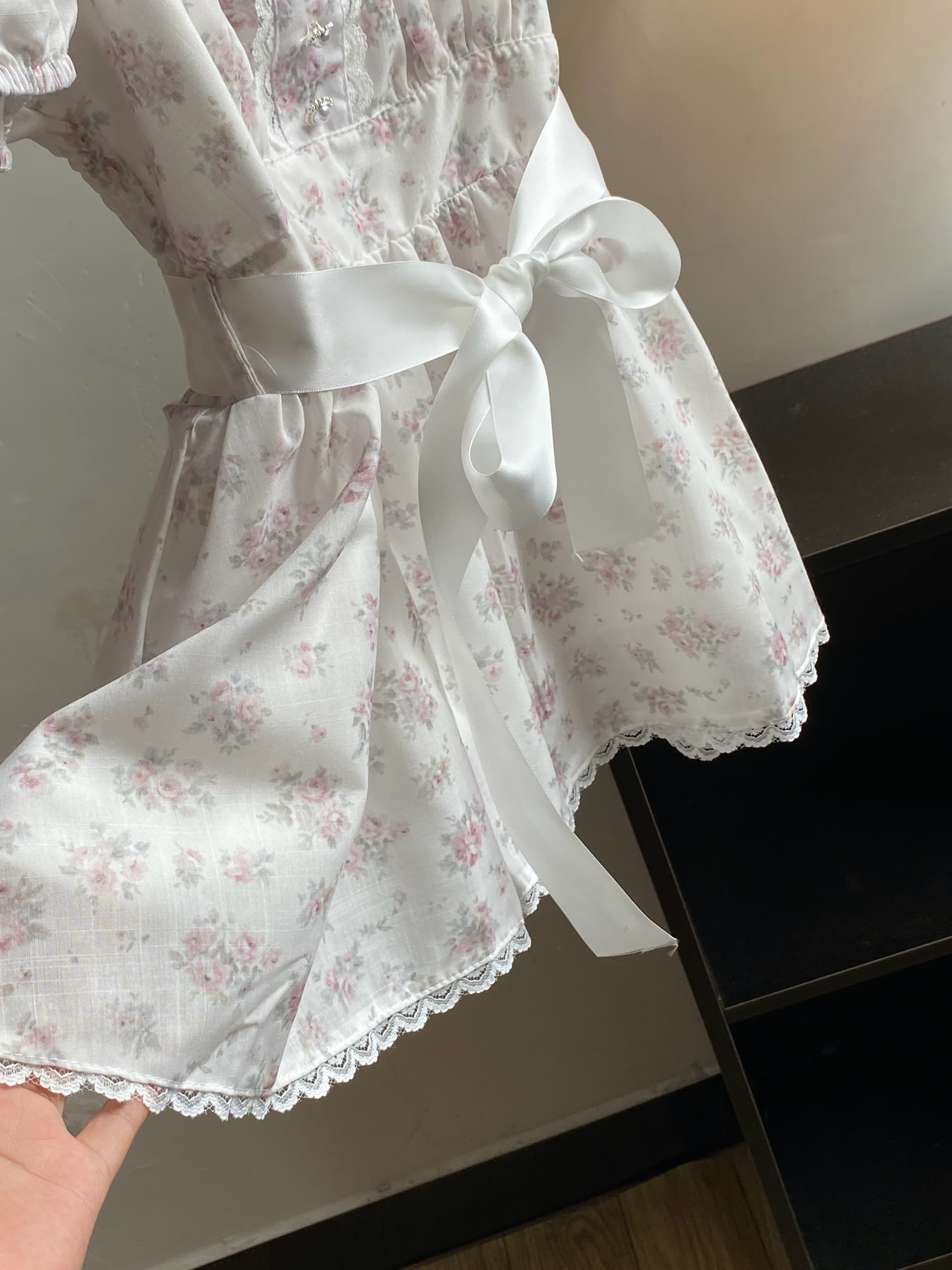 구멍 사실 귀 찮 나 달콤한 부서 나비 매듭 라이 경기 서울 꽃무늬 여성 셔츠 여름 고유 한 아름다운 거품 소매 맨위 상세 이미지 9