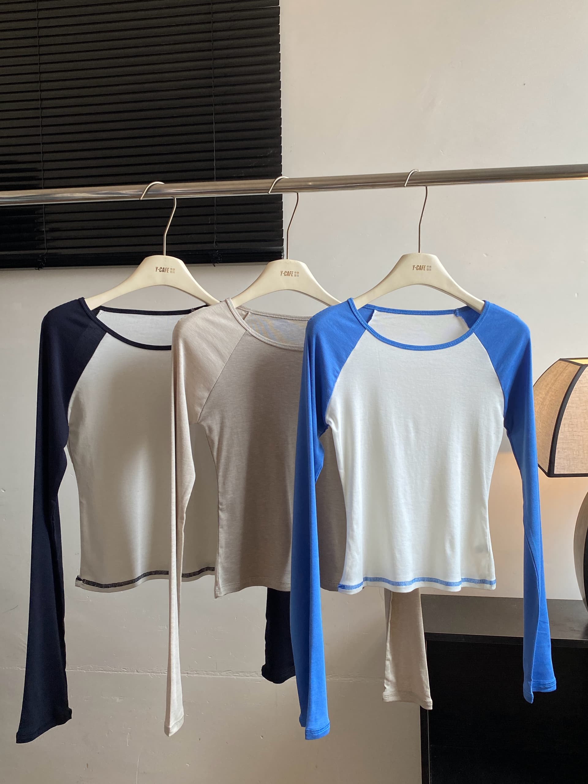 skk store 가벼움 알몸의 센스 t 프로 피부 편안함 주간 실크 양모 레트로 패치워크 배색 삽입 어깨 소매 티셔츠 여성 이미지 3