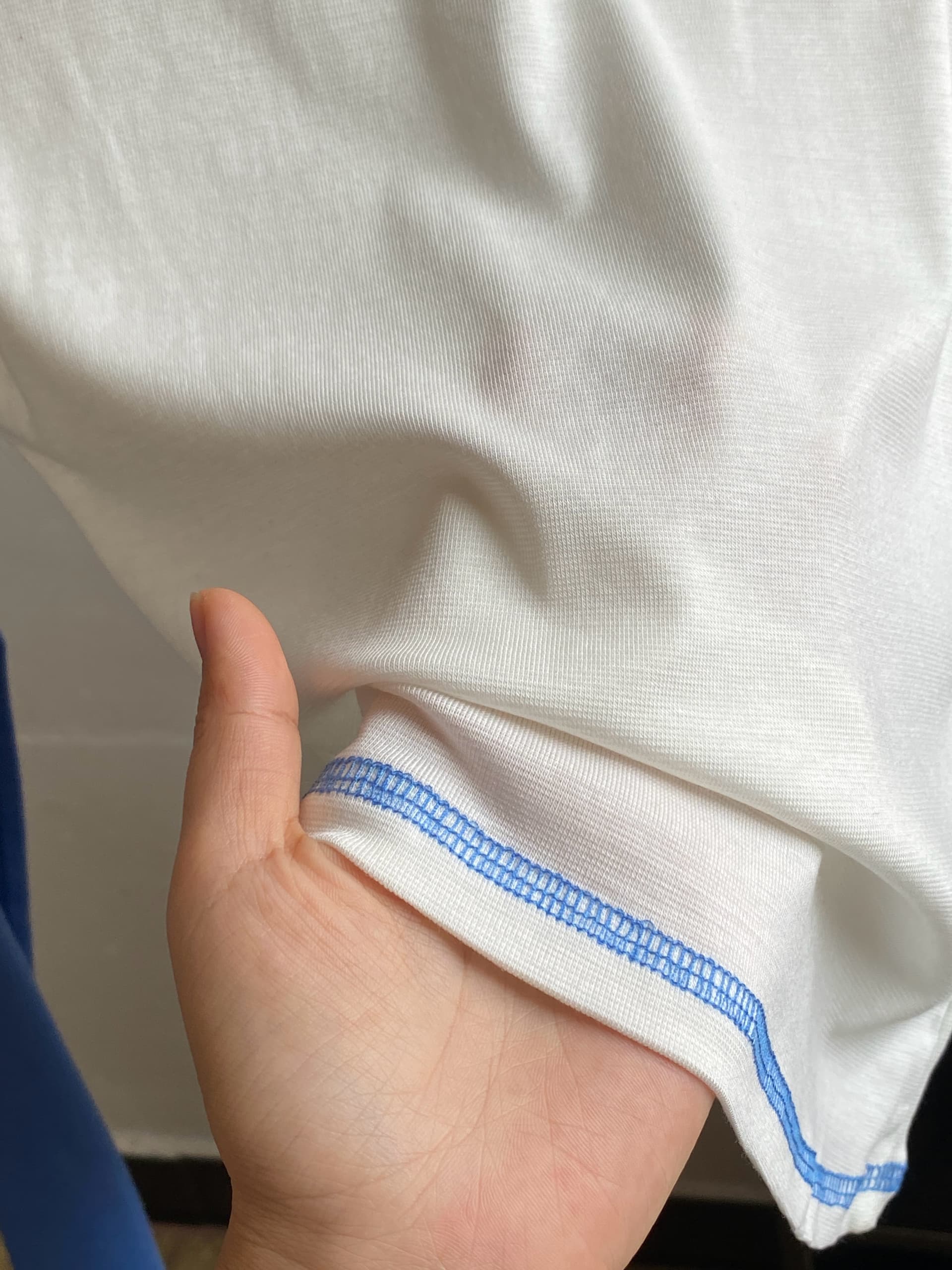 skk store 가벼움 알몸의 센스 t 프로 피부 편안함 주간 실크 양모 레트로 패치워크 배색 삽입 어깨 소매 티셔츠 여성 이미지 5
