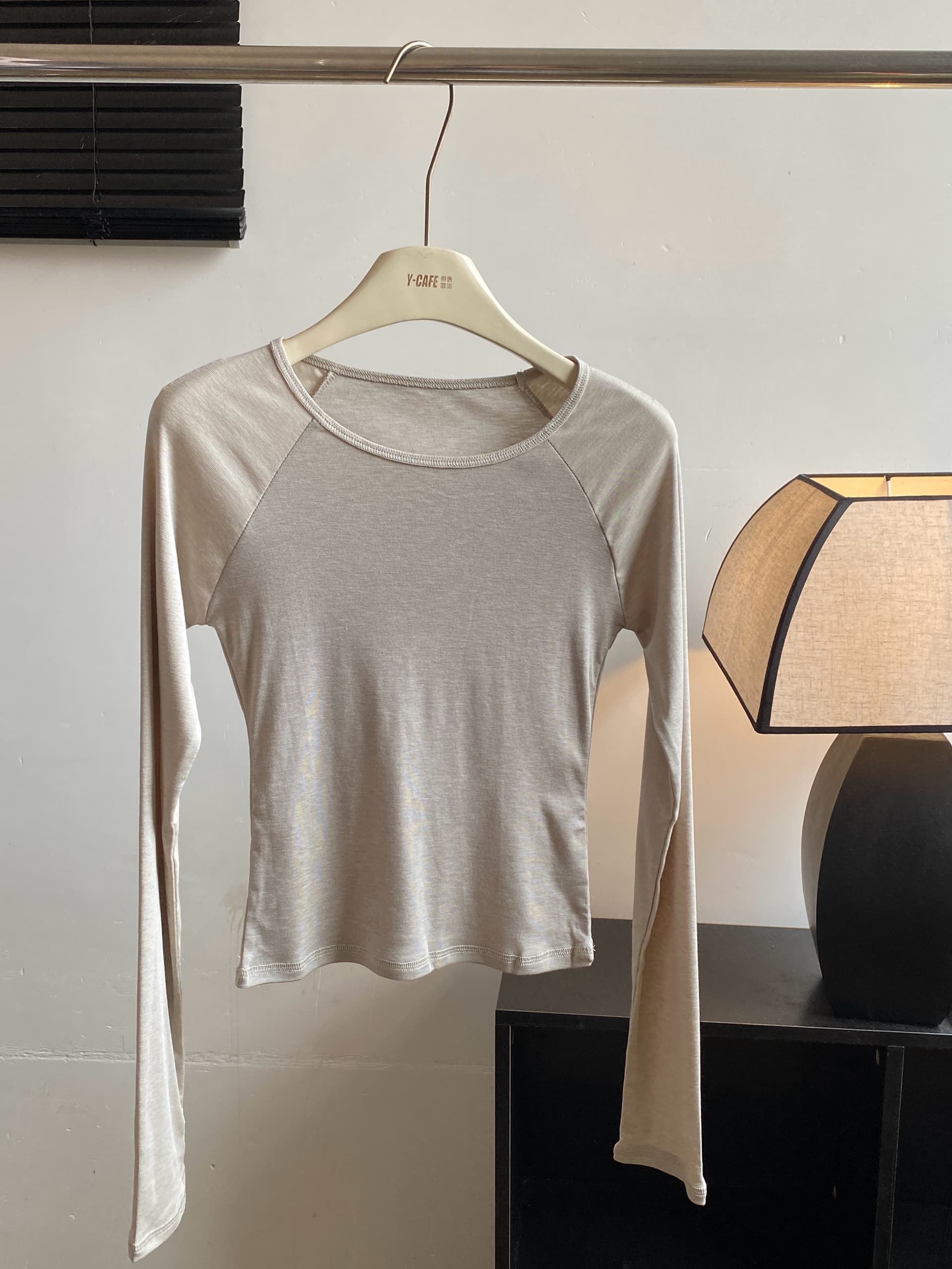 skk store 가벼움 알몸의 센스 t 프로 피부 편안함 주간 실크 양모 레트로 패치워크 배색 삽입 어깨 소매 티셔츠 여성 상세 이미지 8