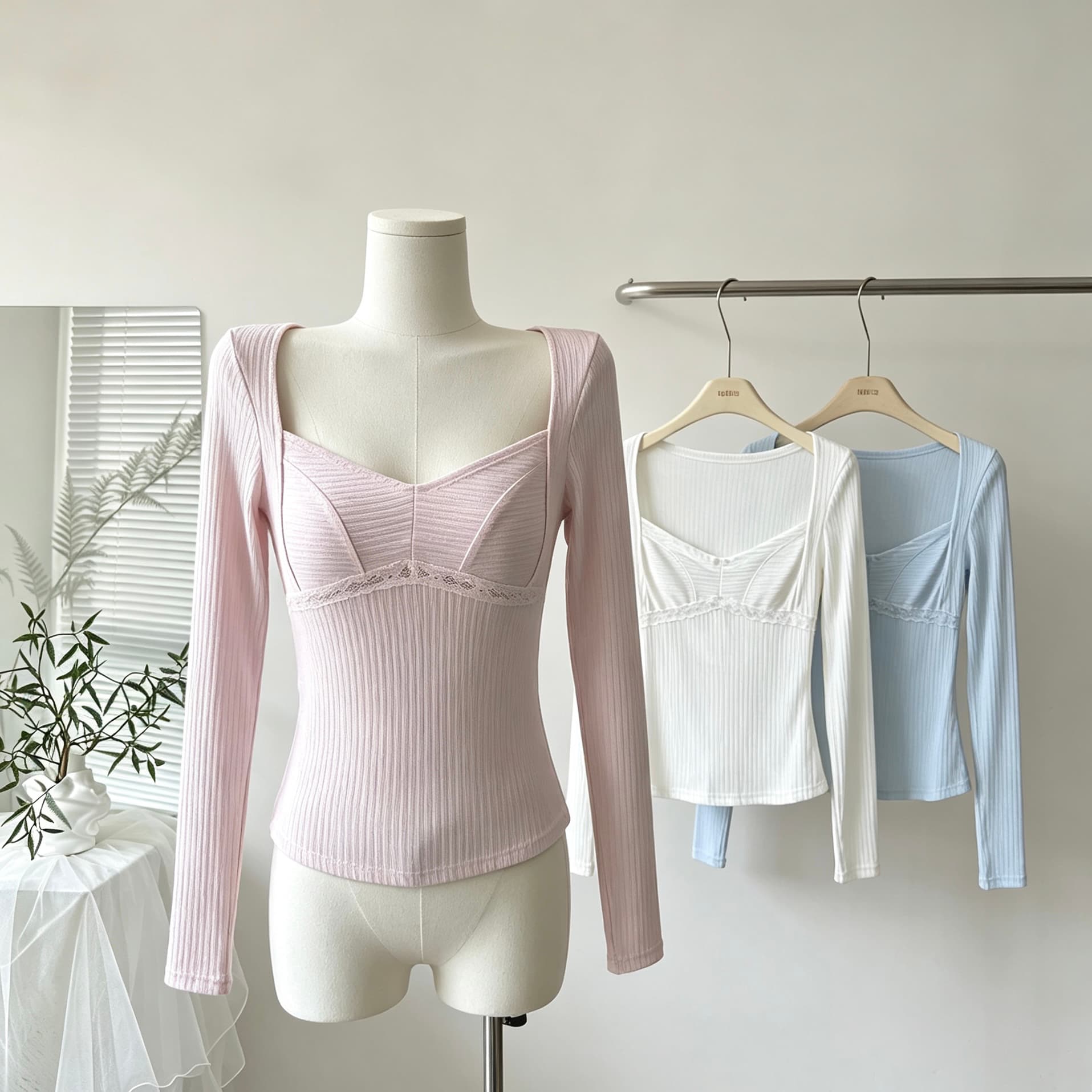 suuuicee 바람 종소리 작은 나이 홀로우 아웃 물결무늬 레이스 레이스 관대 한 칼라 긴팔 티셔츠 순수한 욕망 짧은 맨위 이미지 2