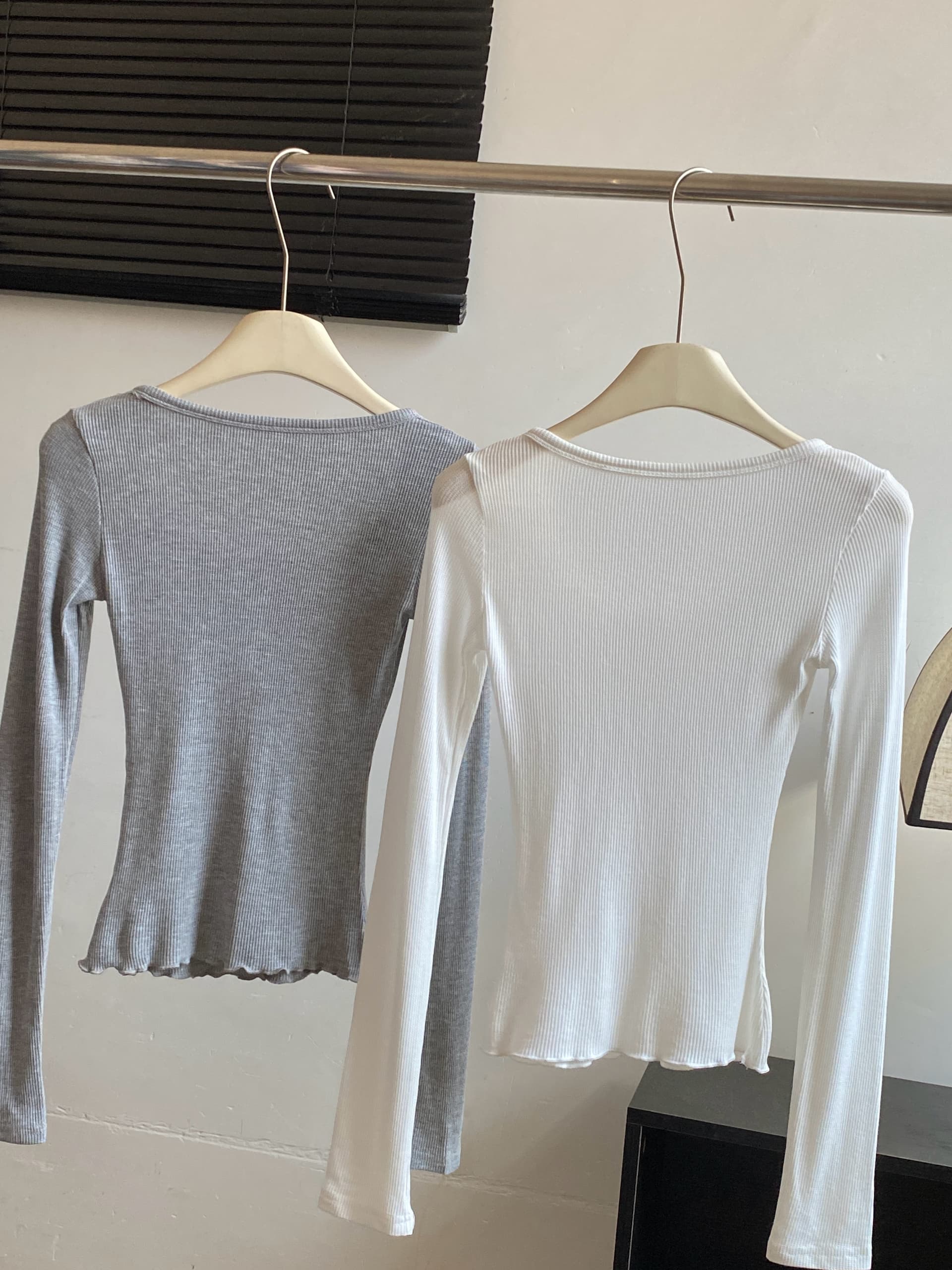 08 06 jmshop 화이트 여성 baggy 순수한 욕망 u 칼라 후아 남편 그리드 니트 티셔츠 여성 가을 긴팔 맨위 상세 이미지 8