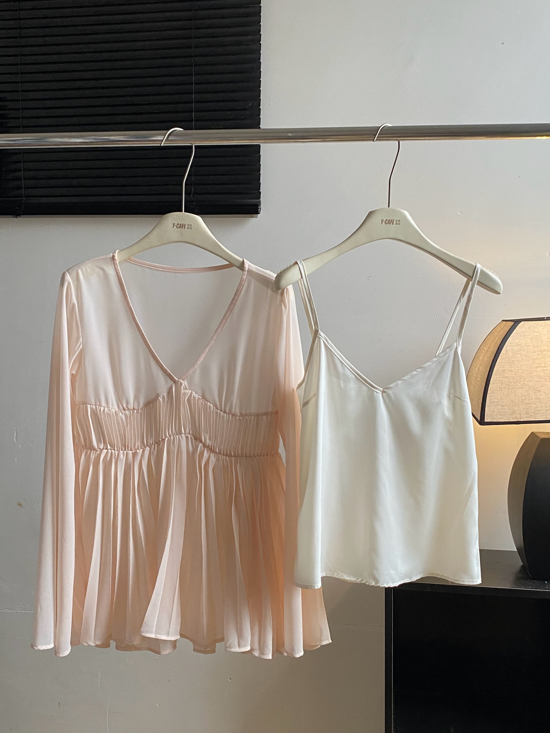 para jie 시 지에 구름 밀가루 도루 계곡 V넥 플리츠 부드러운 시폰 셔츠 여성 여름 수확 Pleat 나팔 긴팔 맨위 상세 이미지 7