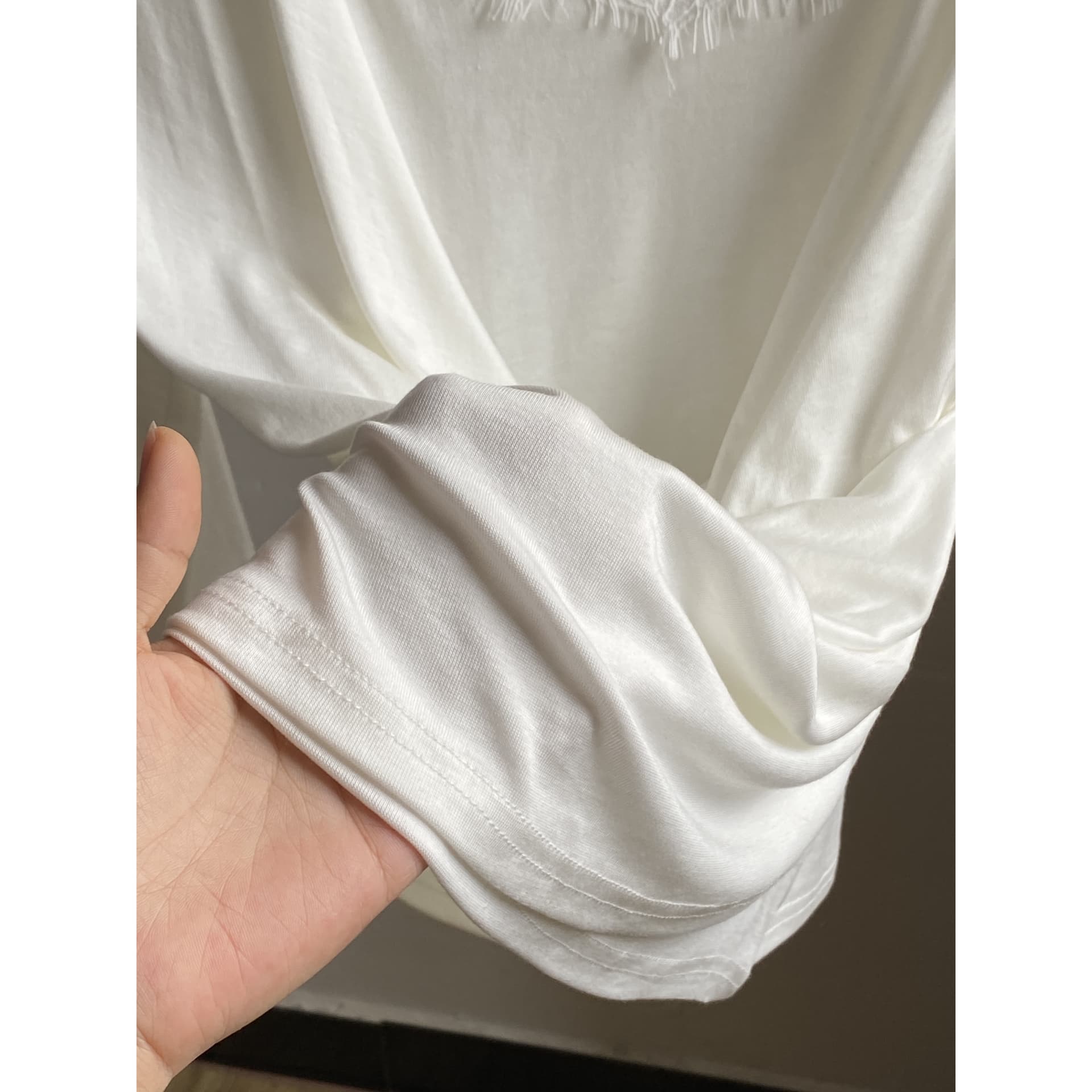 검은 콩 흠 청 치자 나무 늦게 와인 라이 경기 서울 흔들다 칼라 레이스 조각 작은 셔츠 부드러운 찹쌀 프로 피부 페이크 레이어드 맨위 여성 이미지 6
