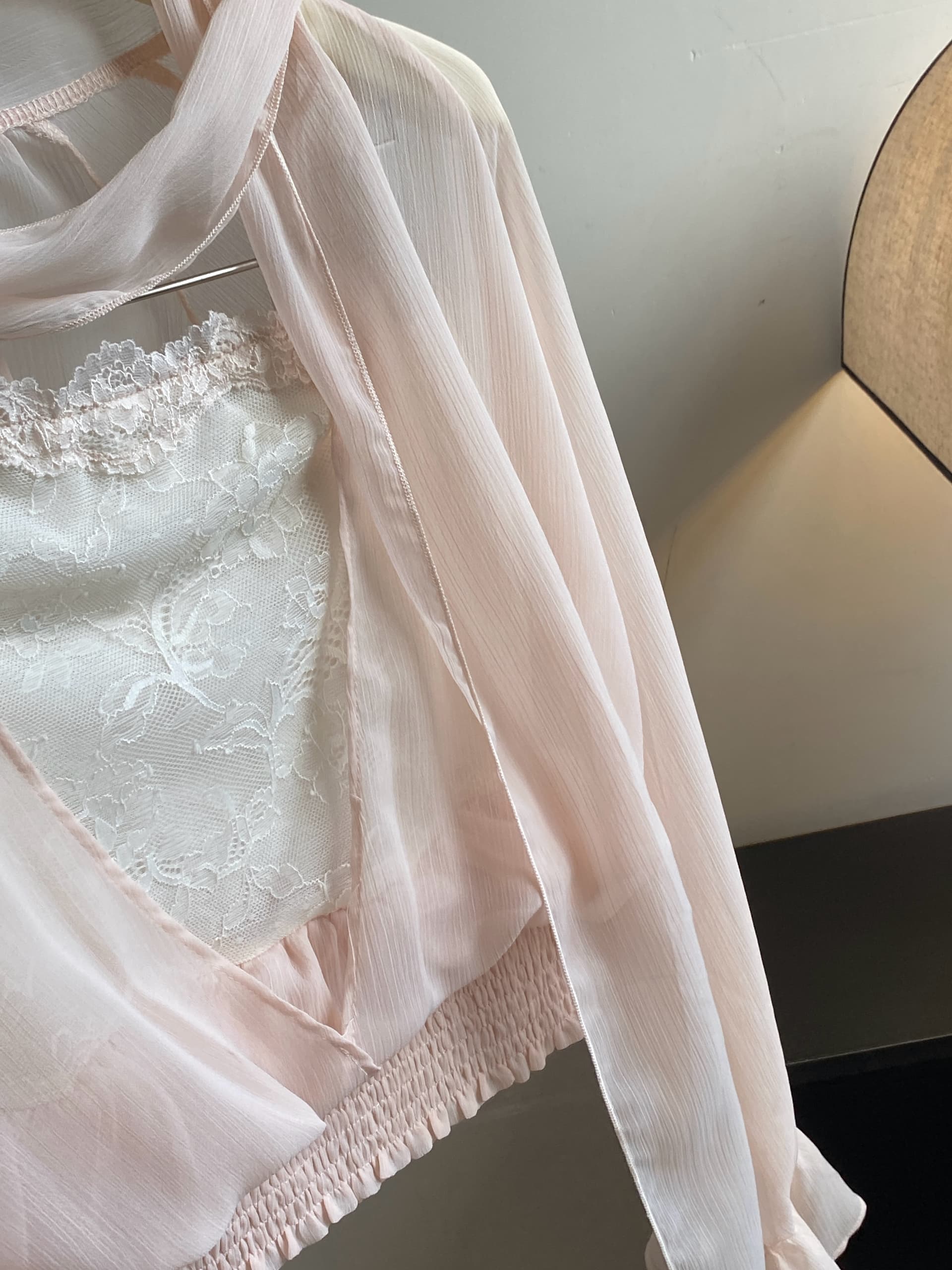 viapitti 양면 세트 느긋한 바람 양성 및 음성 둘 착용 리본 칼라 주름 허리 수축 마이크로 ~을 통해 쉬폰 블라우스 블라우스 상세 이미지 8