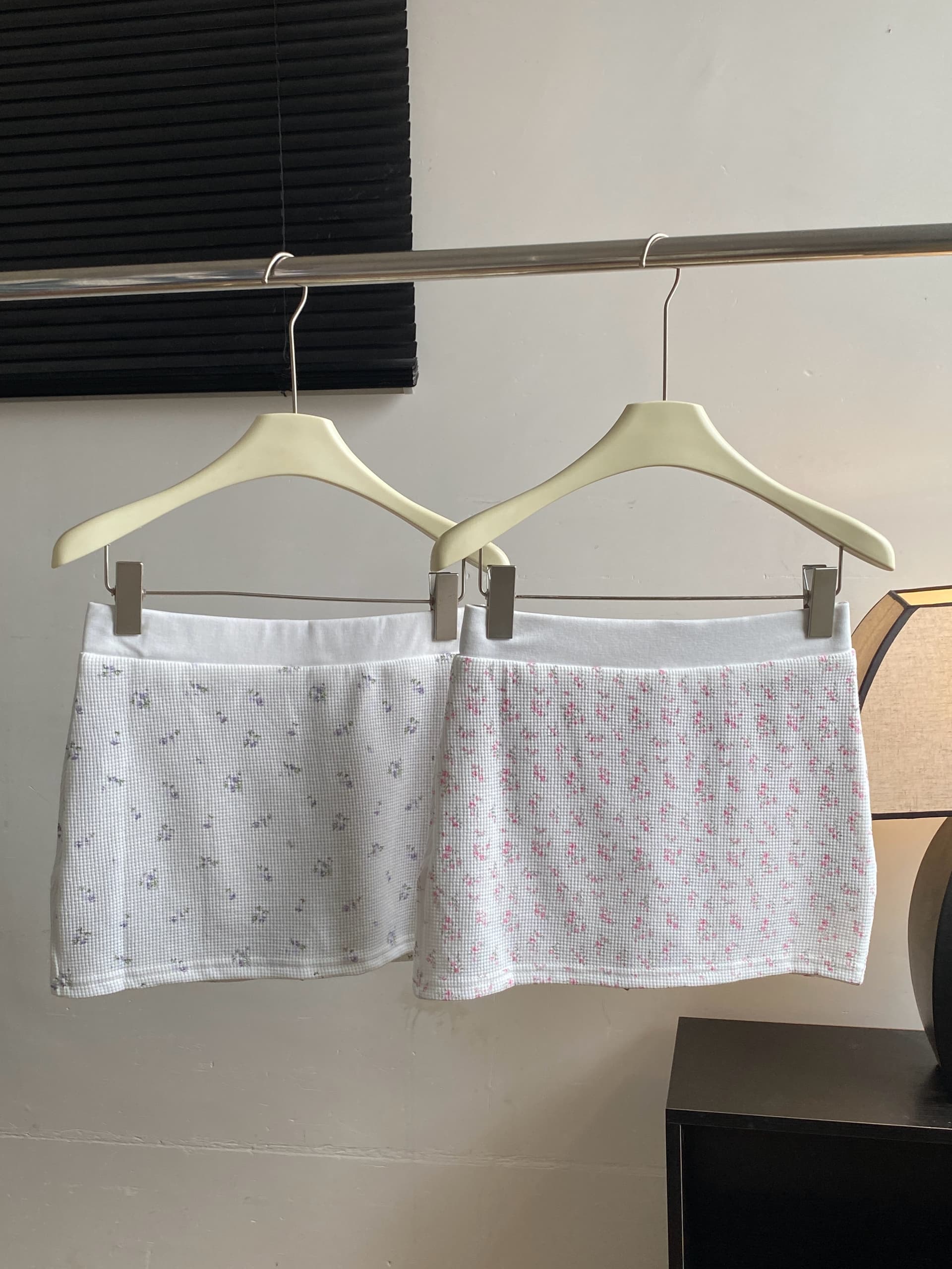 jmshop 남자 센스 화이트 여성 후아 남편 그리드 꽃무늬 후드티 세트 가을 프린트 후드 재킷 타이트 스커트 반신 스커트 이미지 5