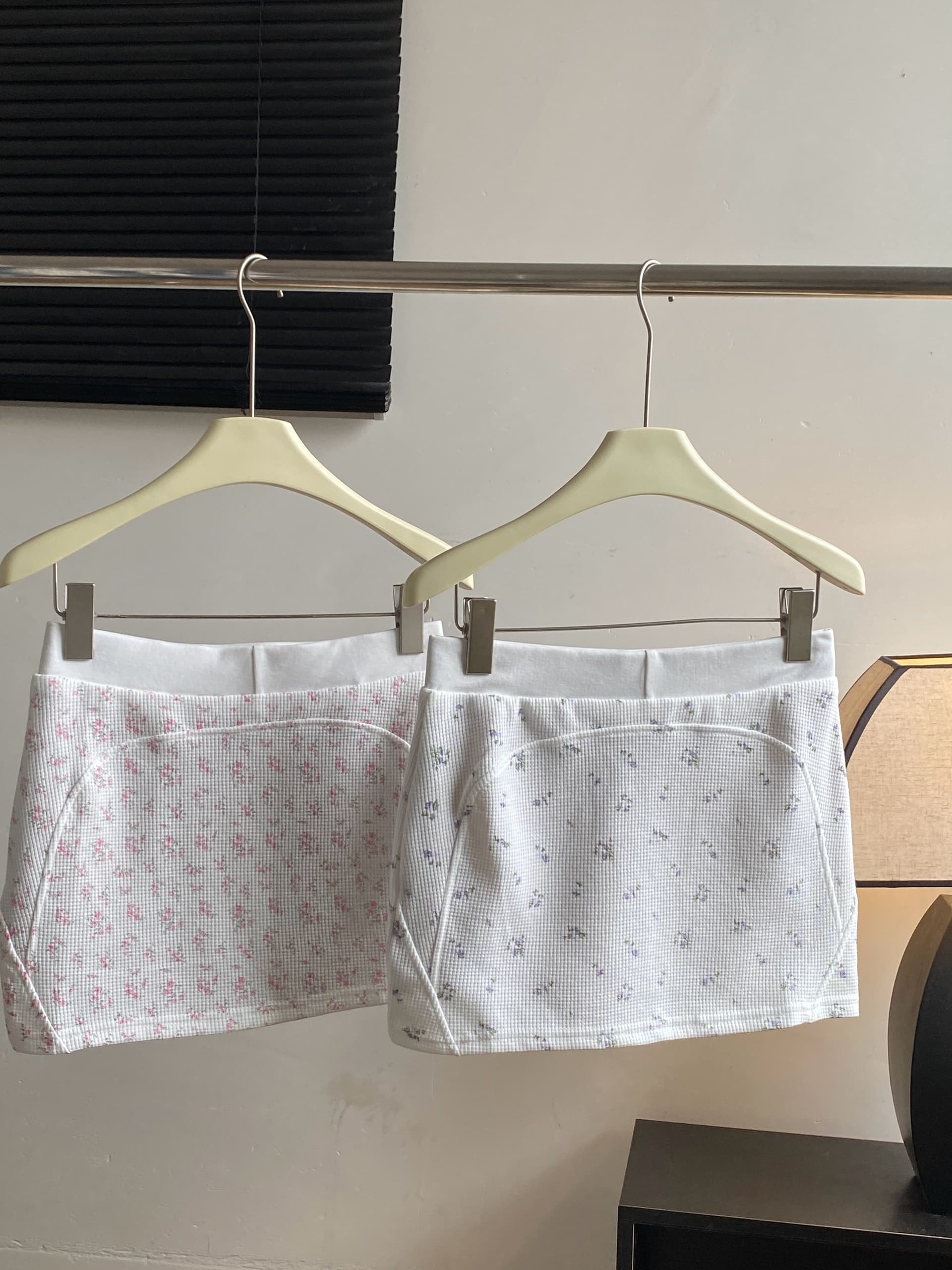 jmshop 남자 센스 화이트 여성 후아 남편 그리드 꽃무늬 후드티 세트 가을 프린트 후드 재킷 타이트 스커트 반신 스커트 상세 이미지 19