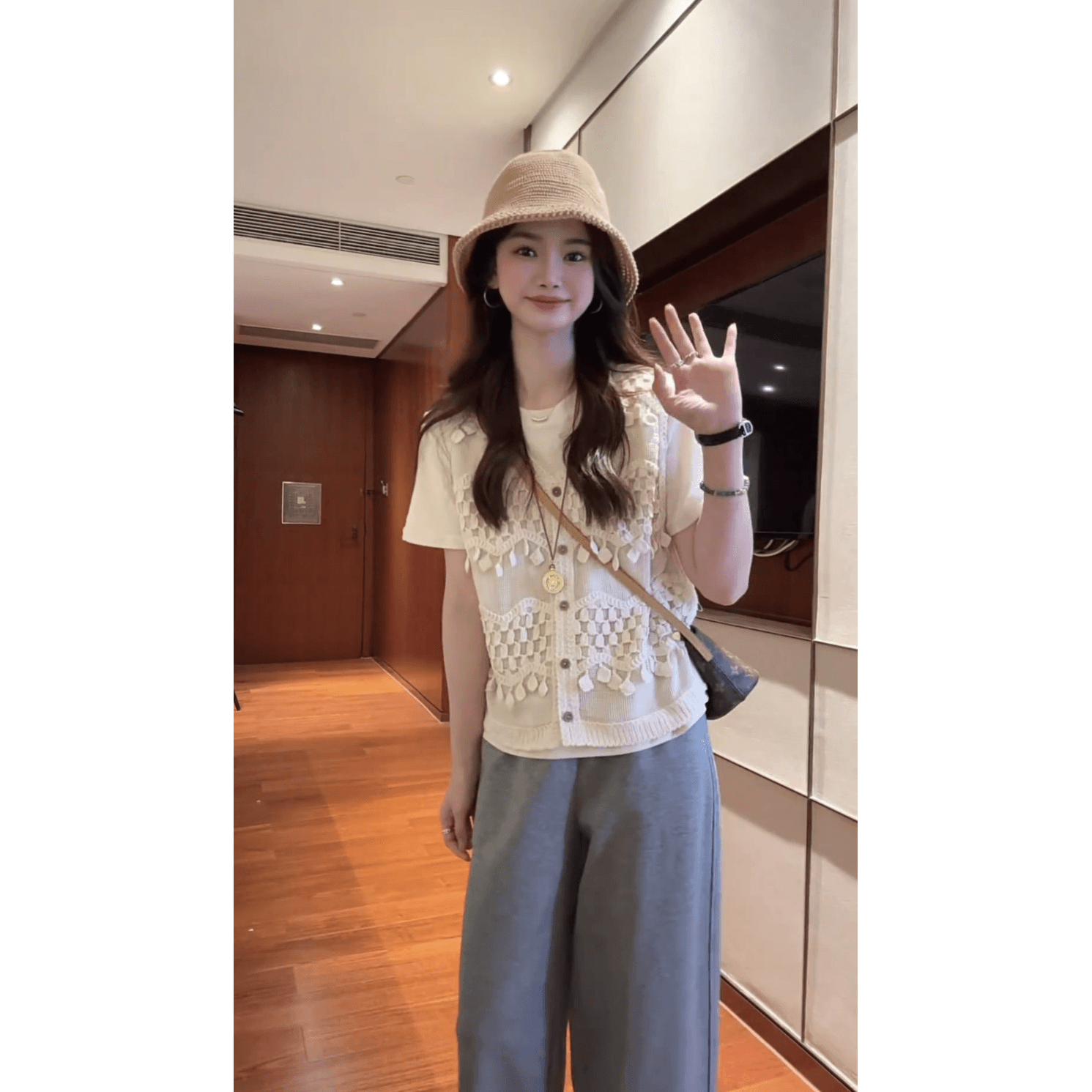 나인 리 캐주얼 다용도 t 홀로우 아웃 블라우스 운동 바지 세트 이미지 6