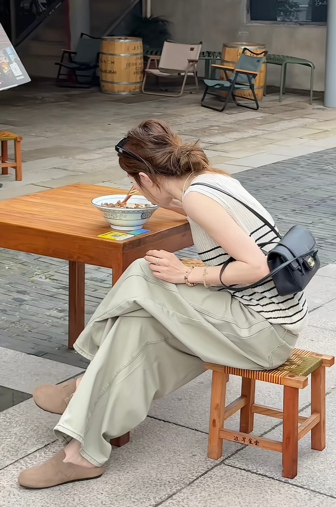 흔들어서 톤 폭발 뒤로 디자인 센스 조끼 플러스 무거운 작업 워시 물 면 긴 바지 세트 상세 이미지 7