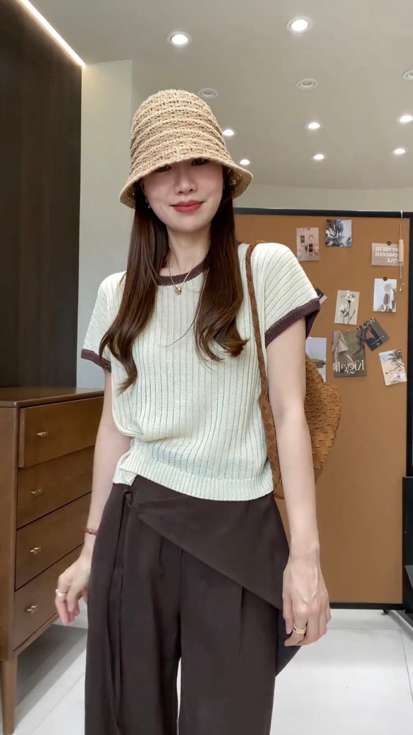 골드 샤 징 직접 만든 여성 의류 니트 스웨터 여름 한 부서 미니멀리즘 라운드 넥 쇼트 스타일 작은 셔츠 플러스 캐주얼 바지 세트 상세 이미지 4