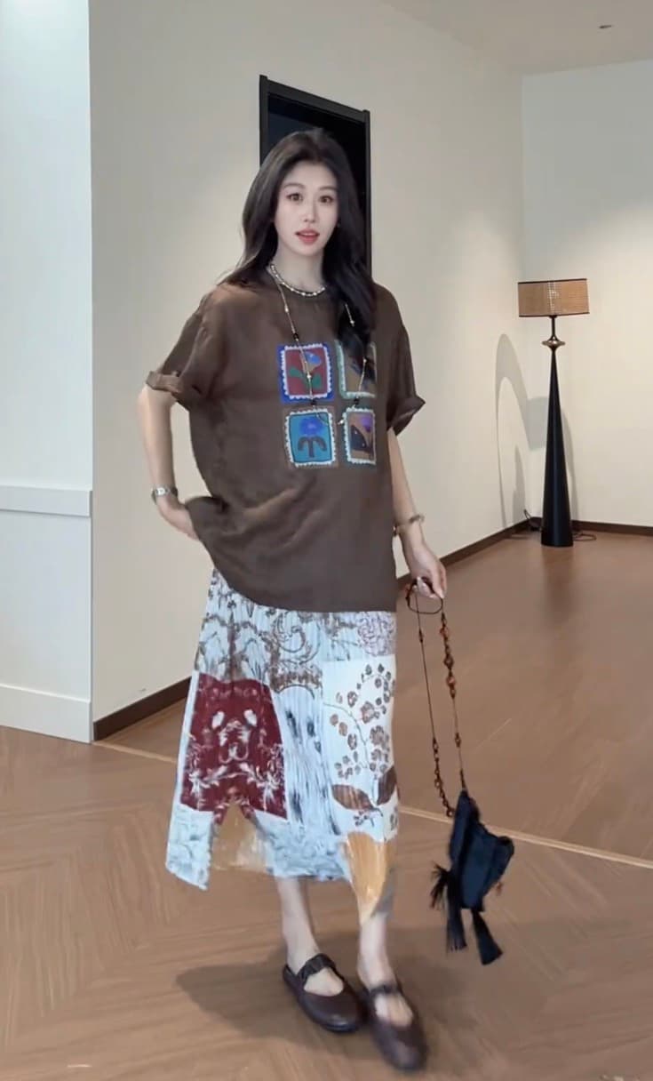 한국 스타일 루즈핏 네 궁전 그리드 만화 다용도 라운드 넥 반팔 고급 예술 레트로 패치워크 꽃무늬 반신 스커트 이미지 3