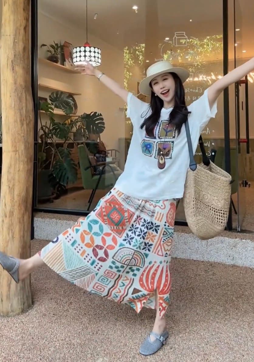 한국 스타일 루즈핏 네 궁전 그리드 만화 다용도 연령 감소 라운드 넥 반팔 맨위 레트로 품격 슬림해 보이는 반신 스커트 상세 이미지 1