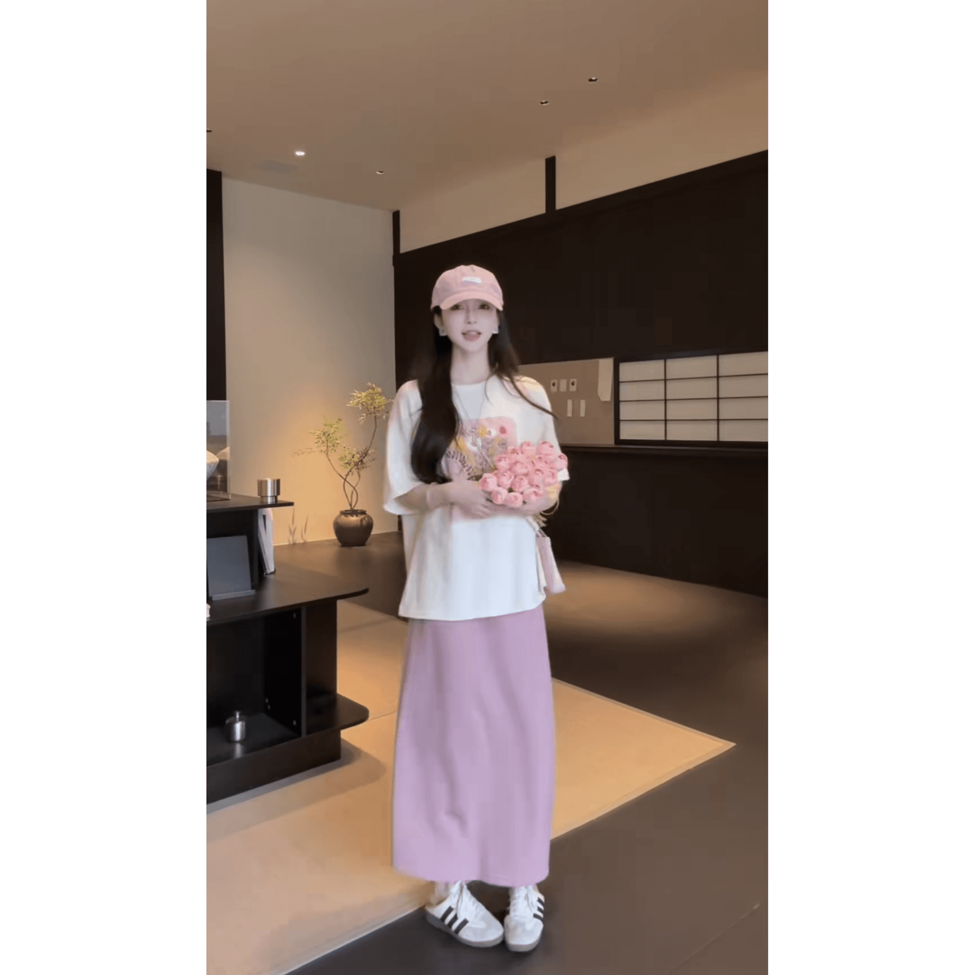 26 여름 쌀 화이트 유화 바람 꽃무늬 프린트 루즈핏 반팔 t 셔츠 플러스 반 스커트 세트 이미지 6