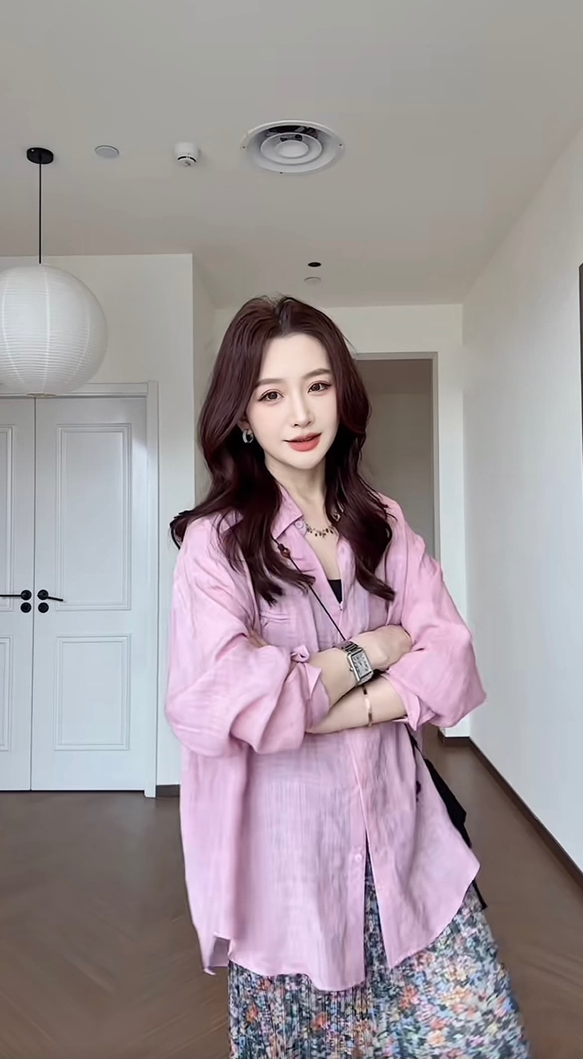2026 슈퍼 화재 연령 감소 착용 가져 가라. 전체 집합 여름 패션 외국 가스 자외선 차단 긴팔 셔츠 꽃무늬 반신 스커트 투피스 세트 이미지 3