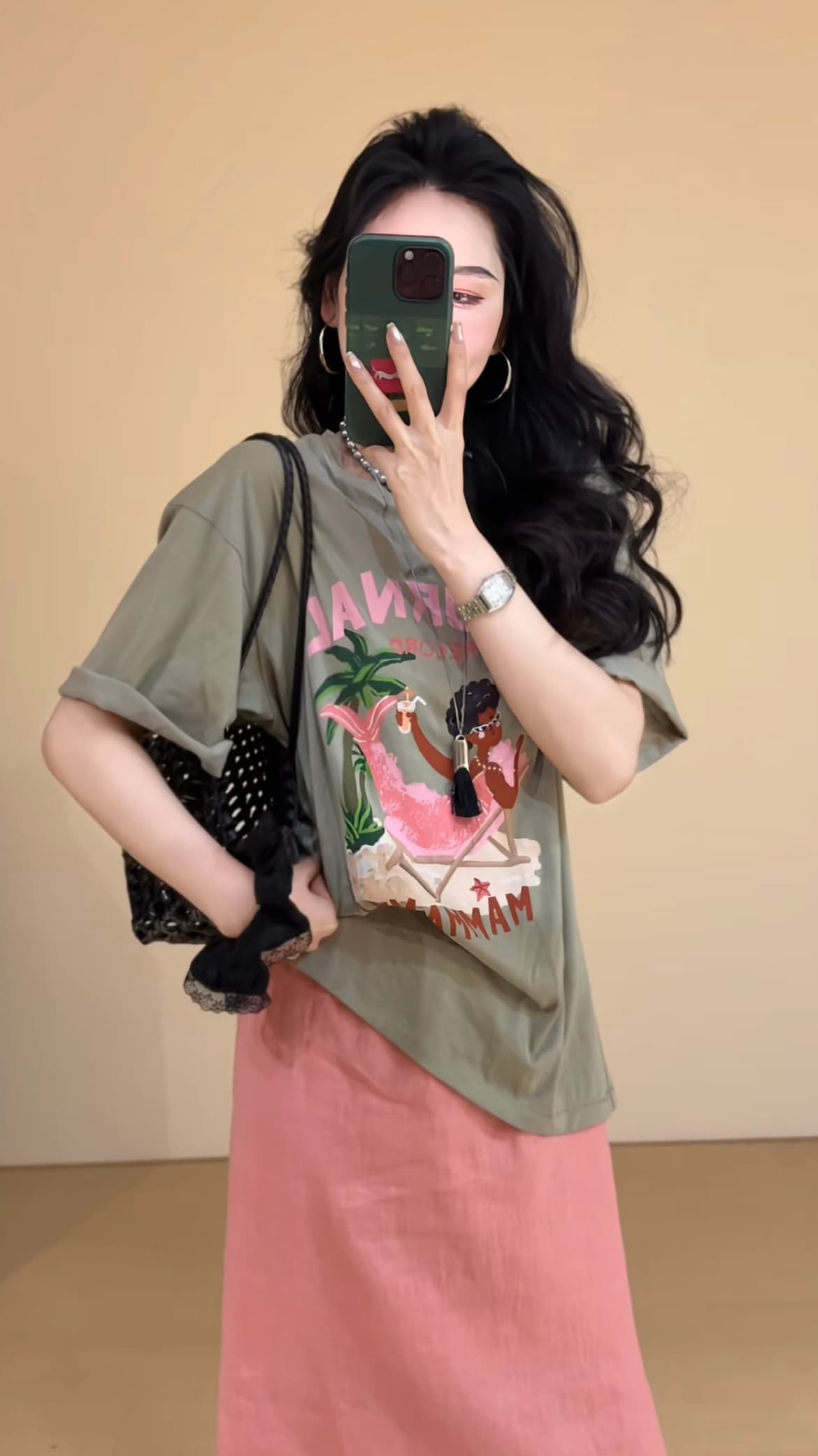 여름 새로운 홍콩 느낌 다용도 프린트 반팔 티셔츠 플러스 디자인 센스 중간 길이 슬림해 보이는 반신 치마 세트 이미지 5