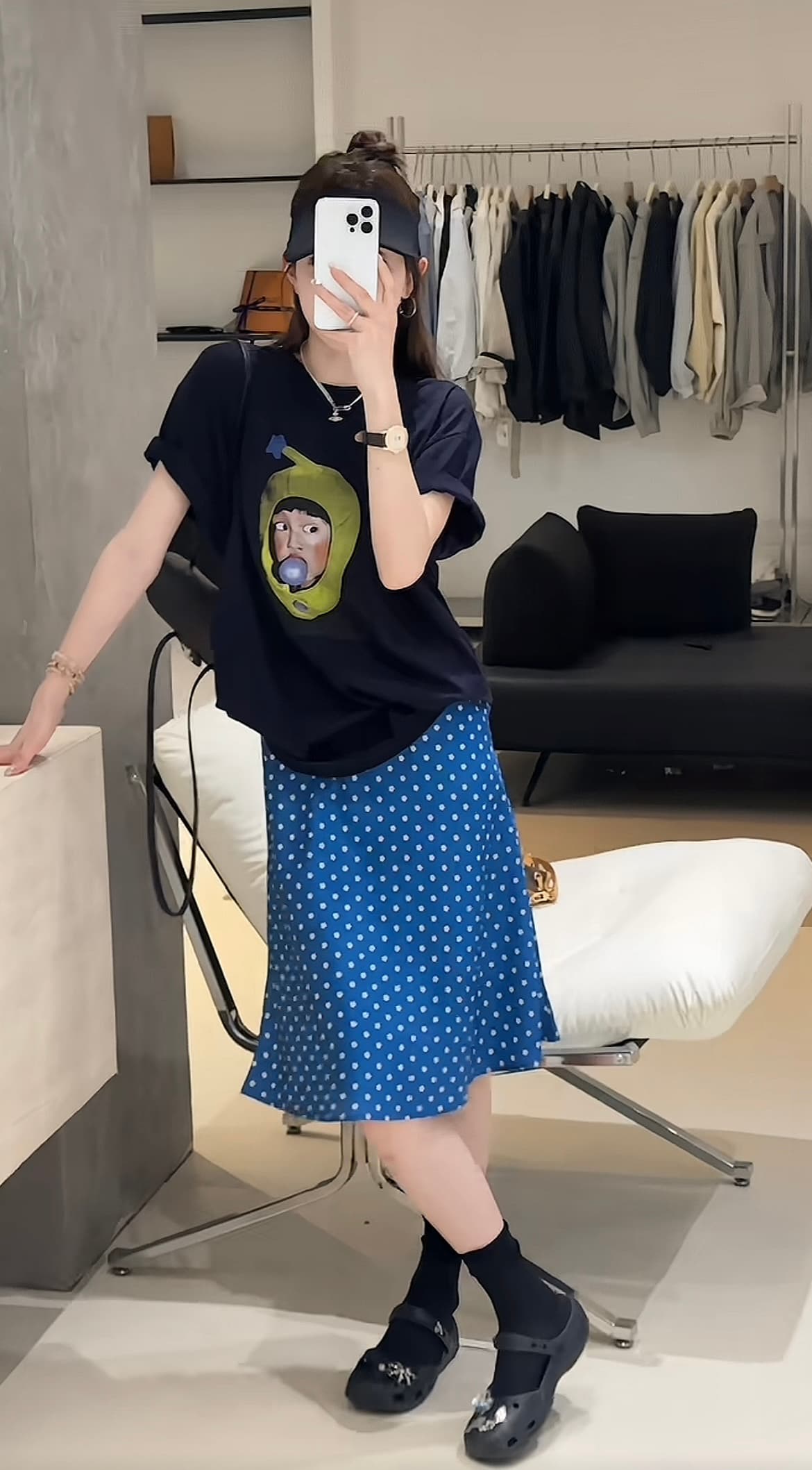 버블 소녀 한 부서 캐주얼 루즈핏 다용도 슬림해 보이는 프린트 티셔츠 도트 무늬 반 스커트 세트 이미지 2